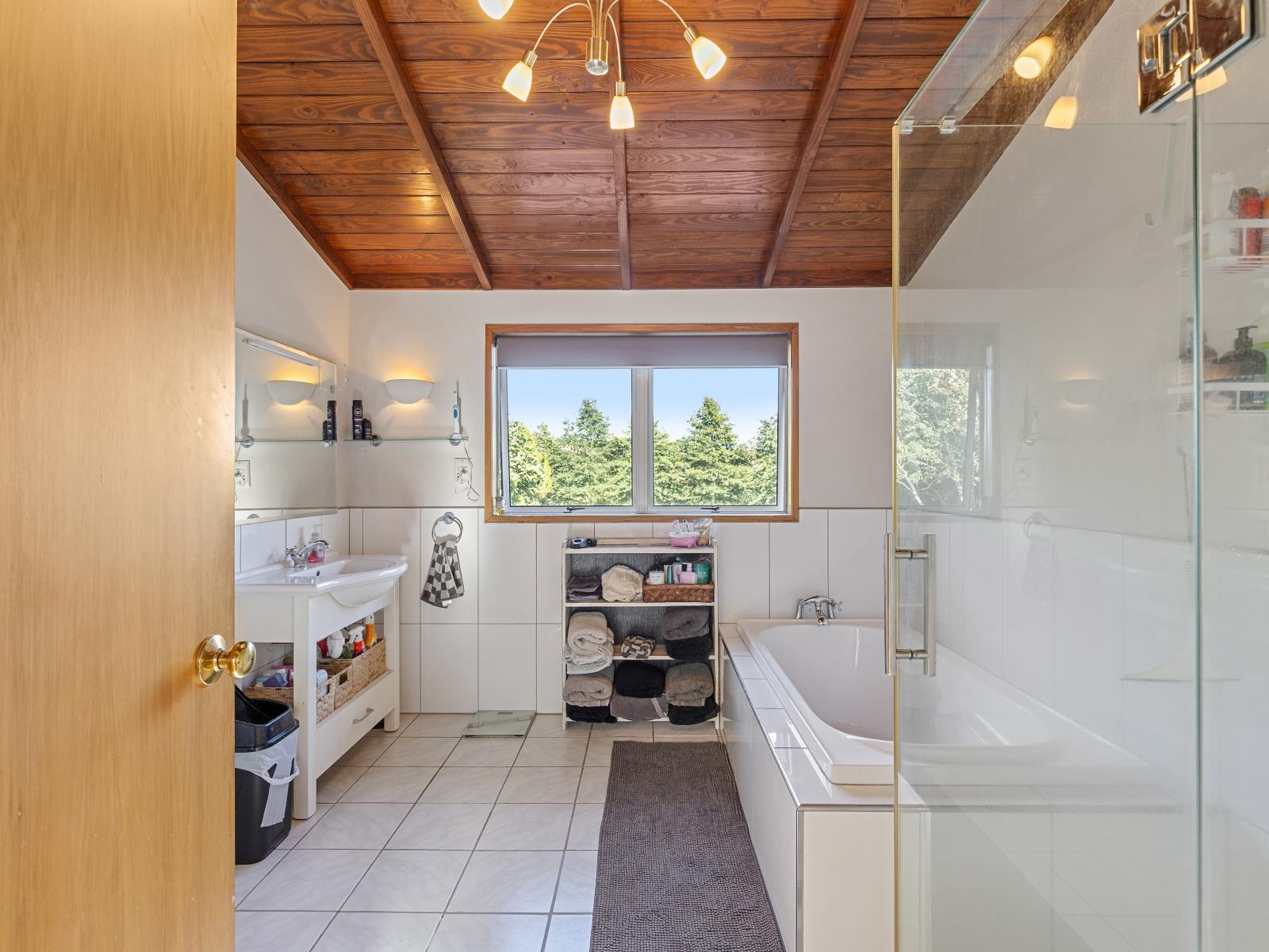 1539 State Highway 1, Tirau