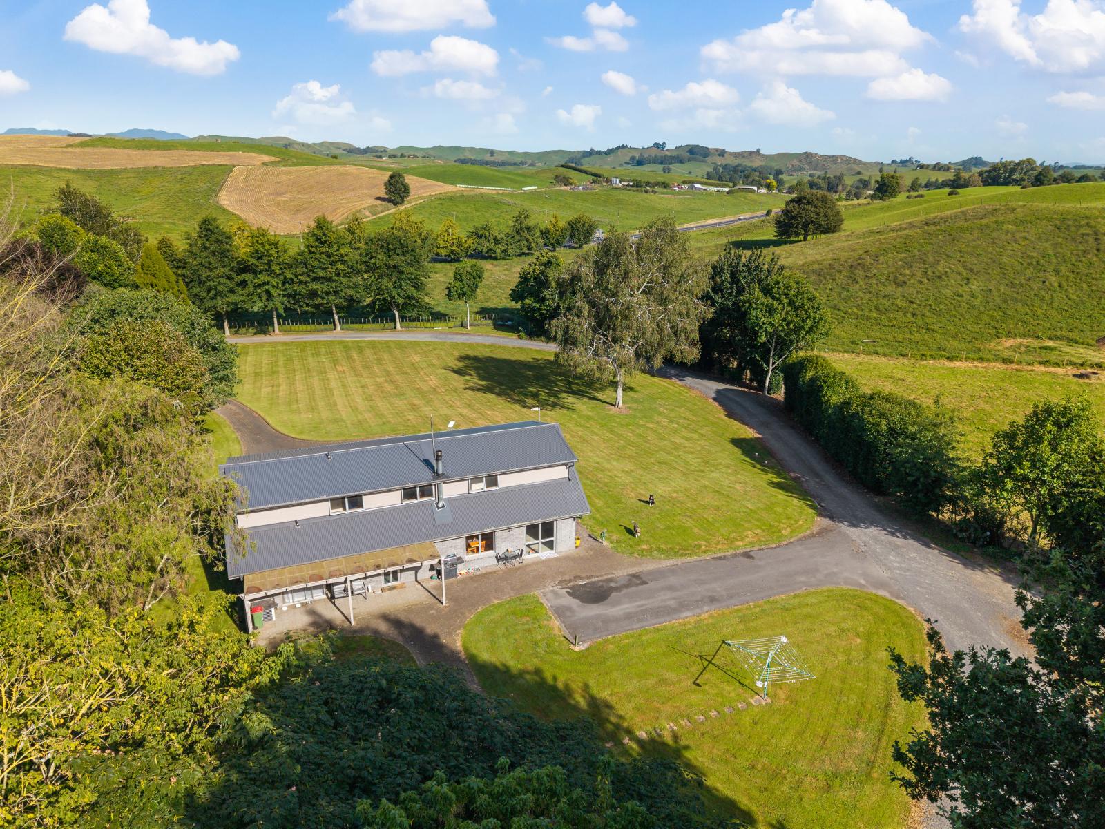 1539 State Highway 1, Tirau