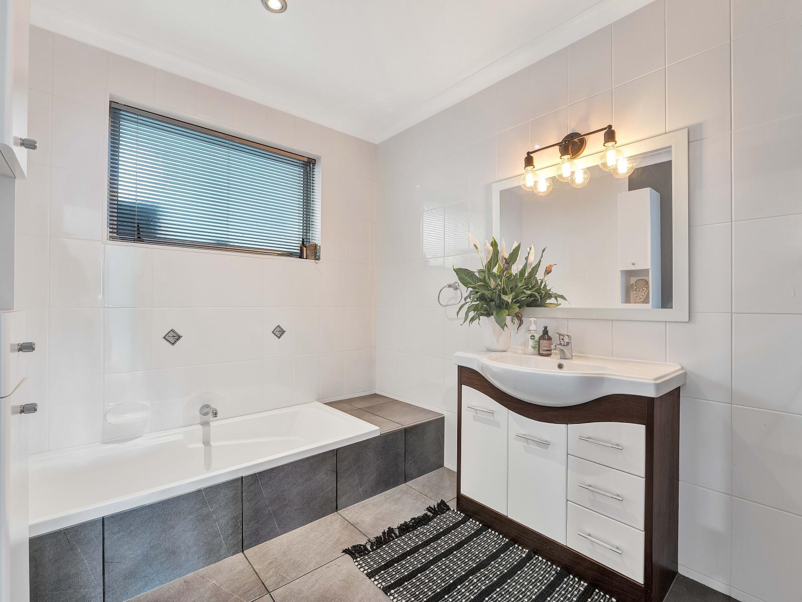 29 Whakapaki Street, Urenui