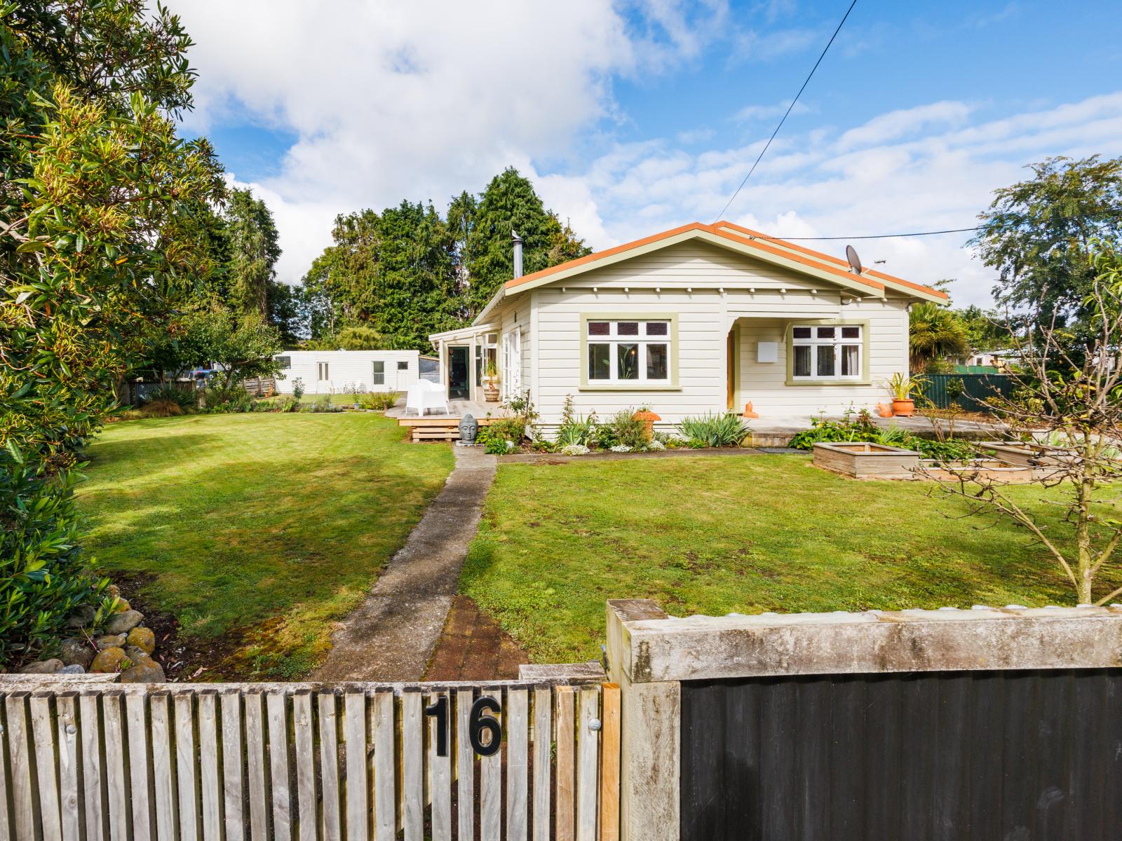 16 Bryce Street, Apiti