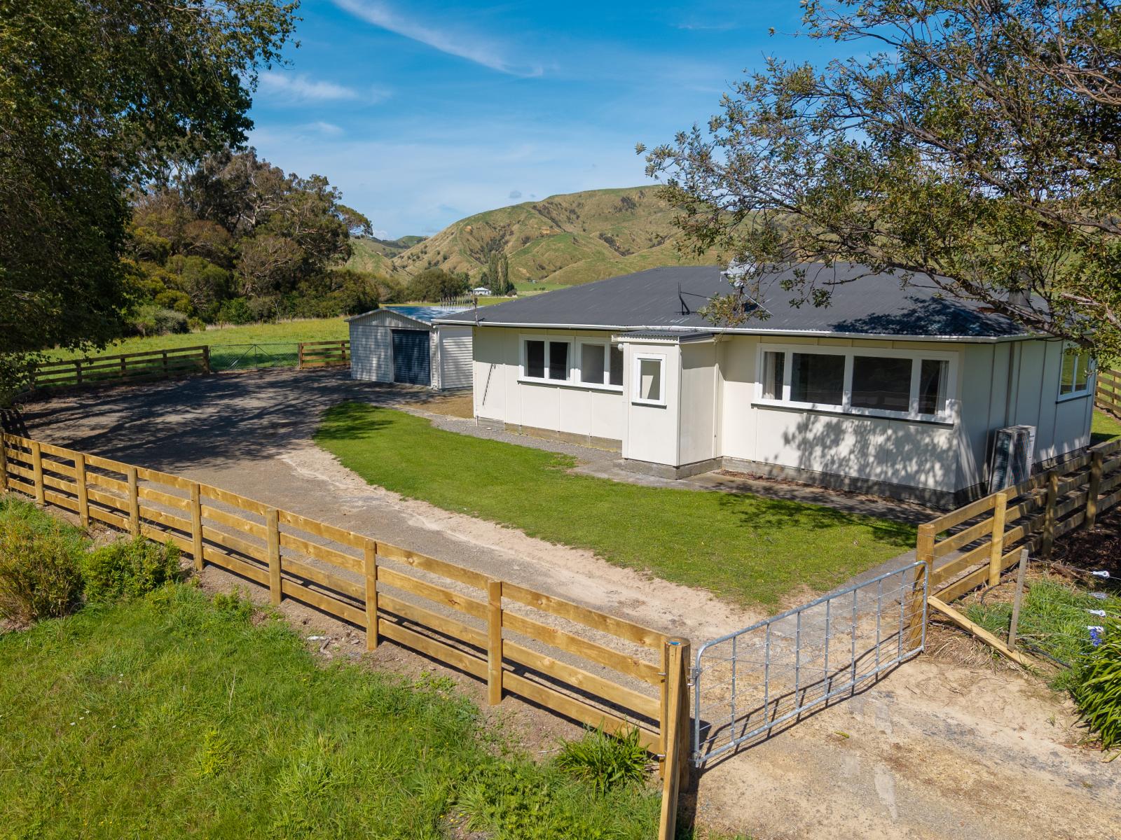 194 River Road, Kumeroa