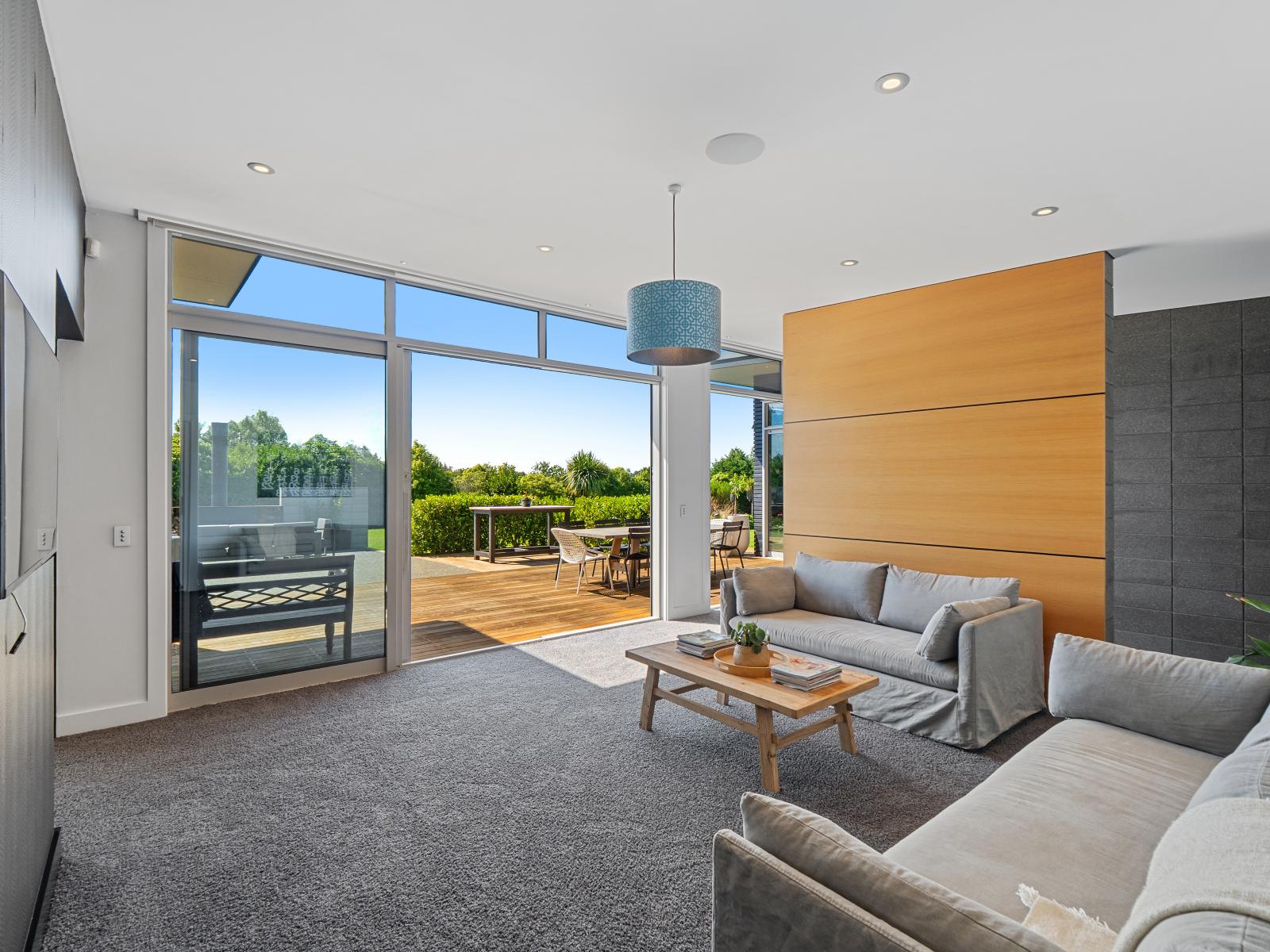 23-25 Black Road, Otatara