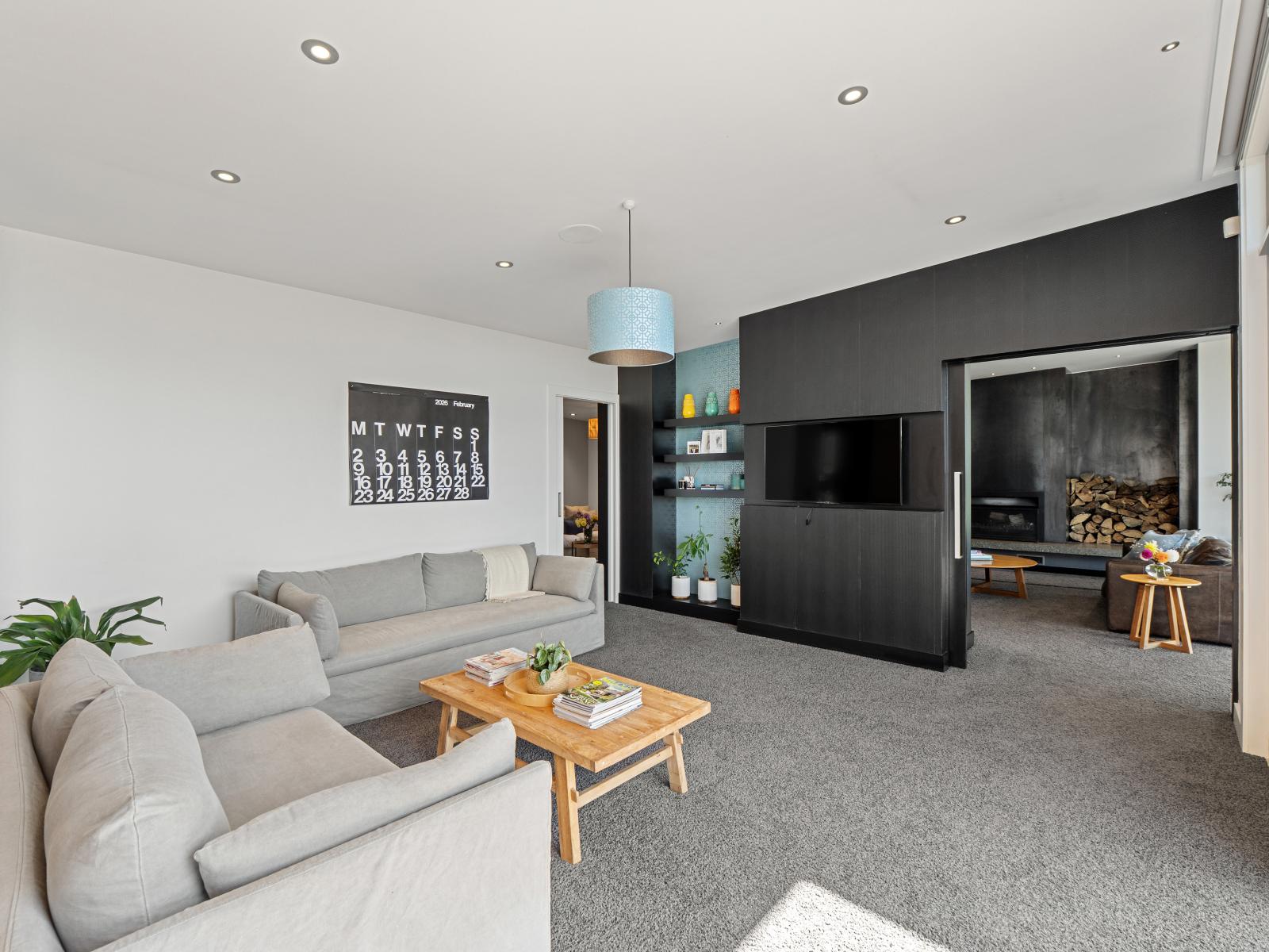 23-25 Black Road, Otatara