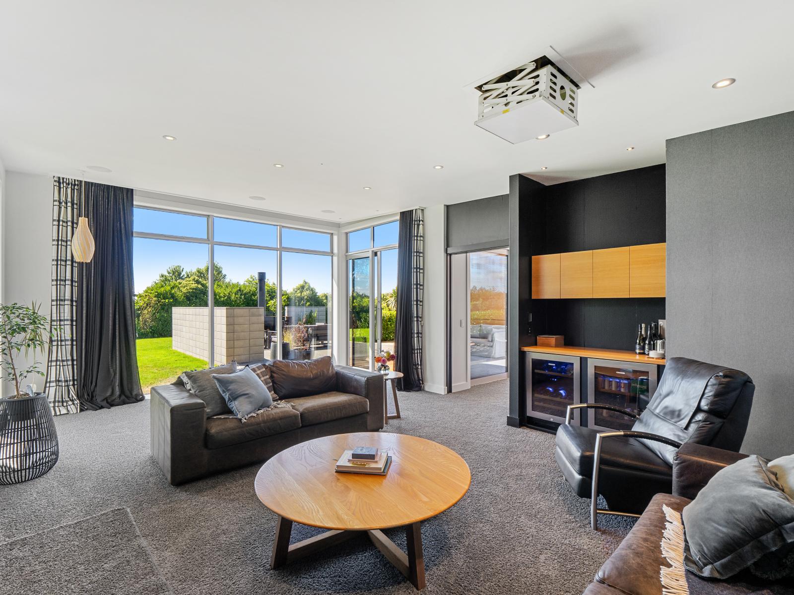 23-25 Black Road, Otatara