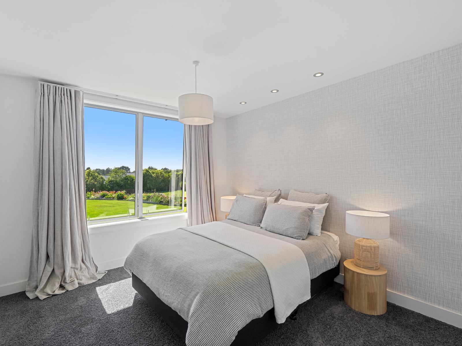 23-25 Black Road, Otatara