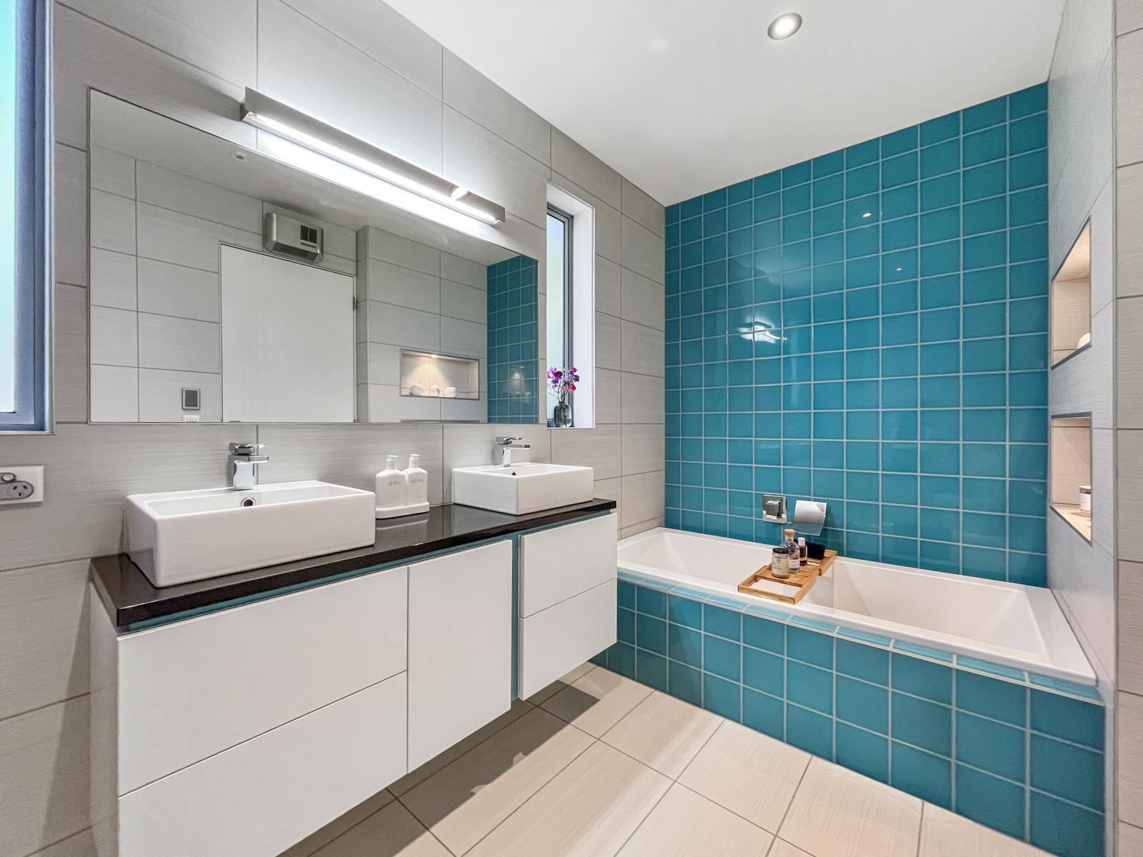 23-25 Black Road, Otatara