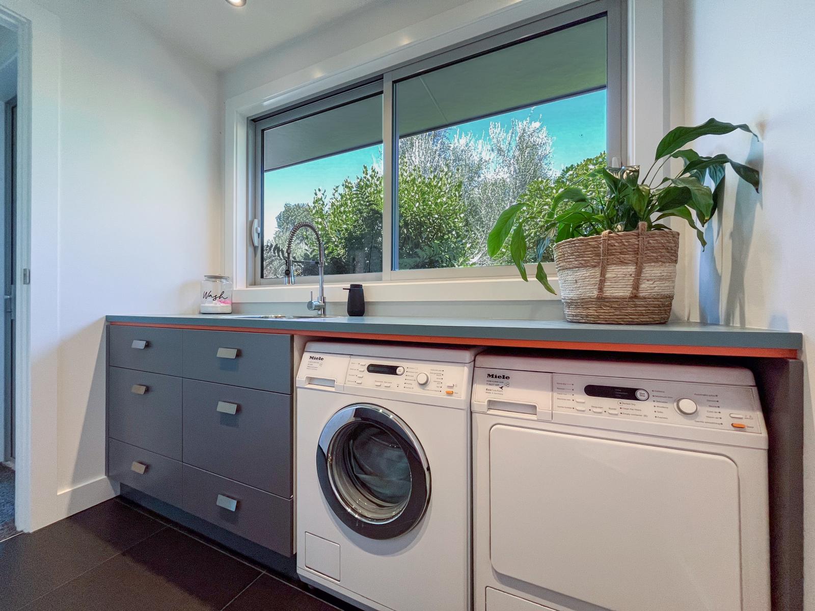 23-25 Black Road, Otatara