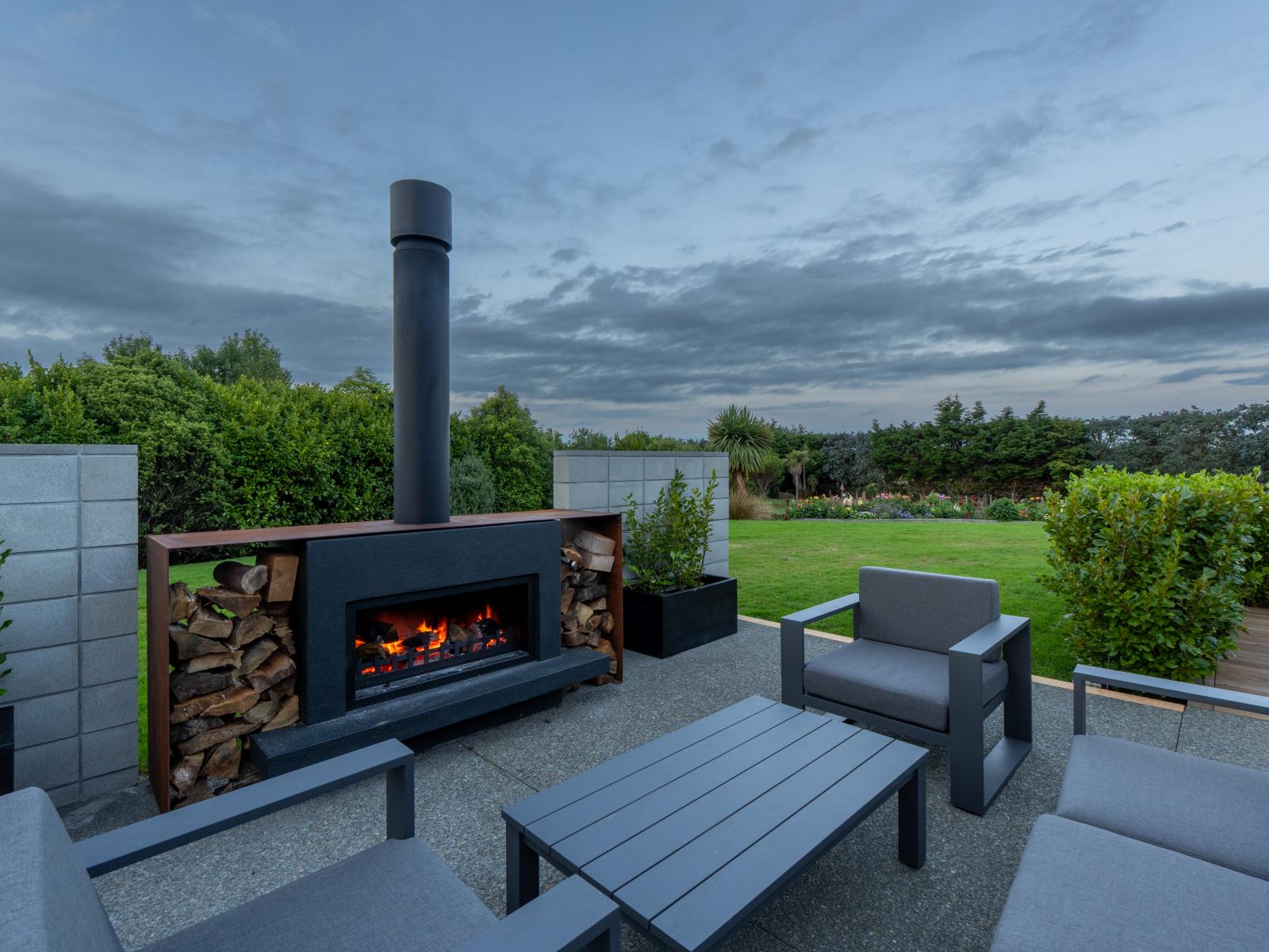 23-25 Black Road, Otatara