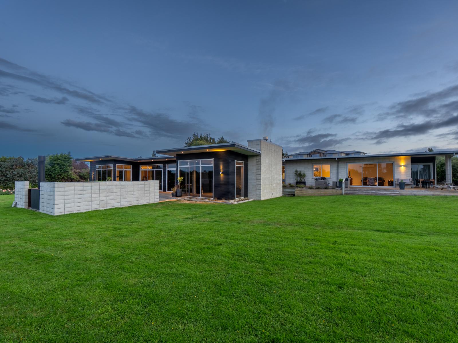 23-25 Black Road, Otatara