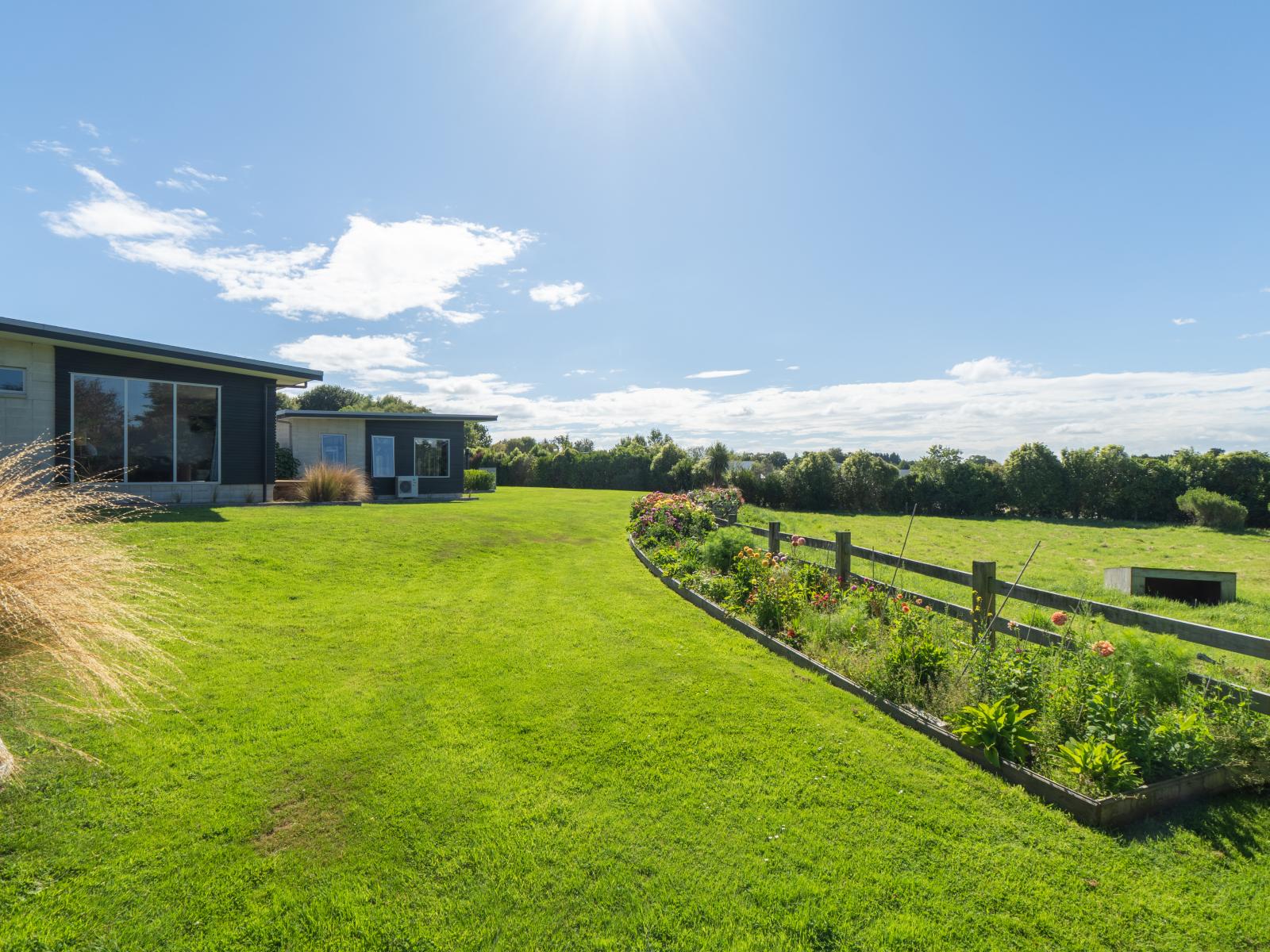 23-25 Black Road, Otatara