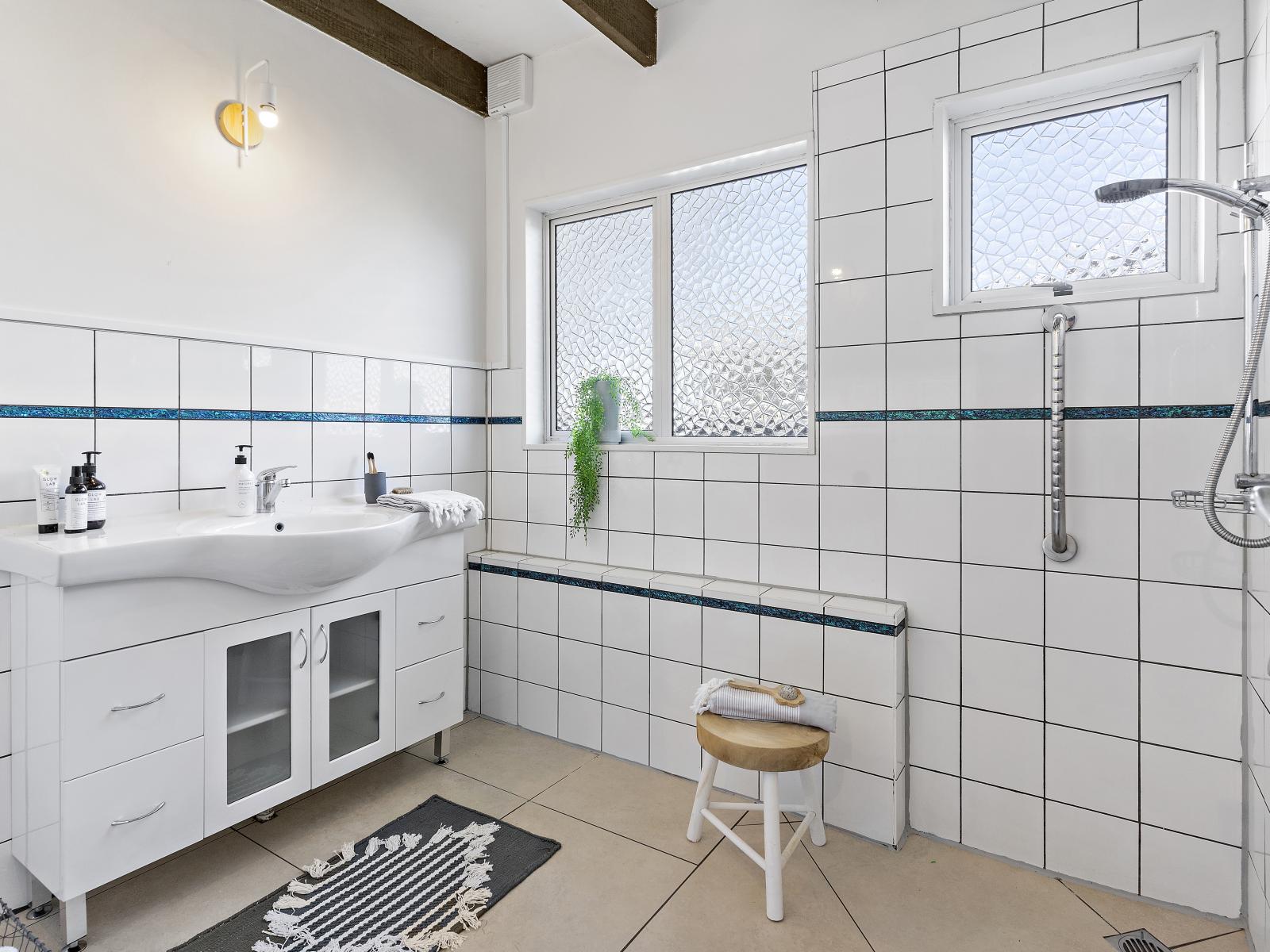 8 Reading Street, Greytown