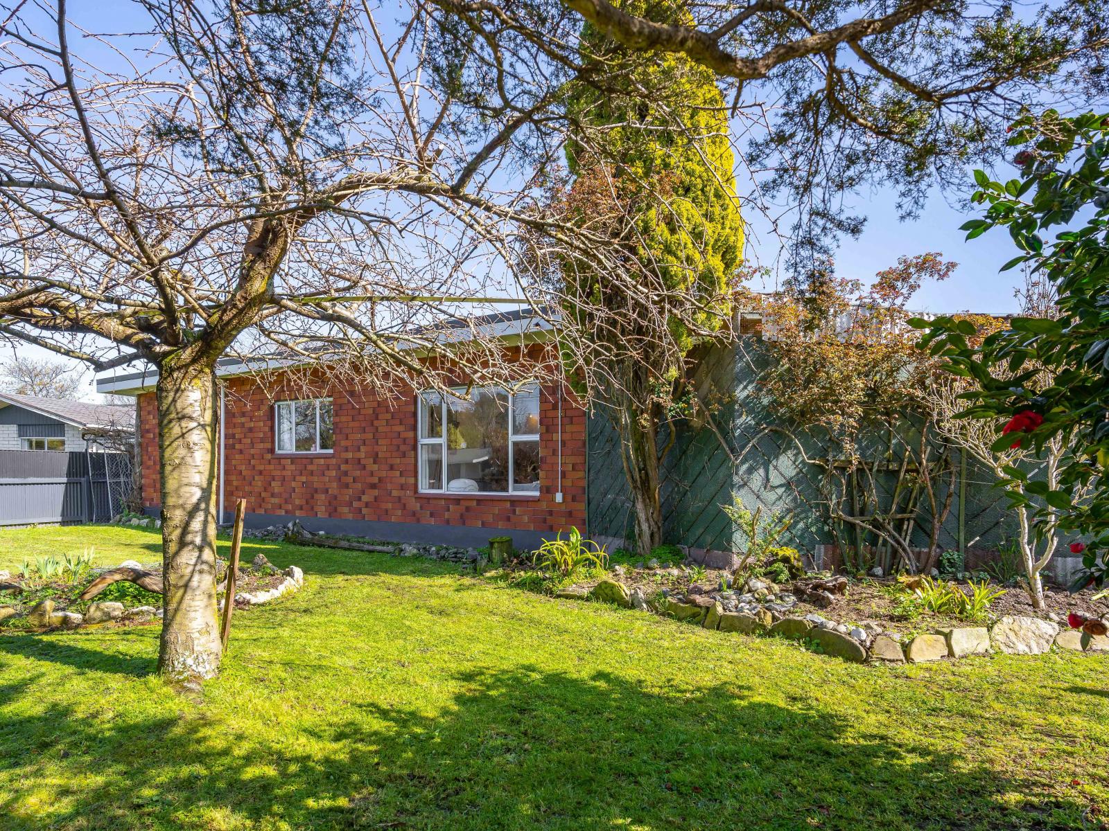 8 Reading Street, Greytown