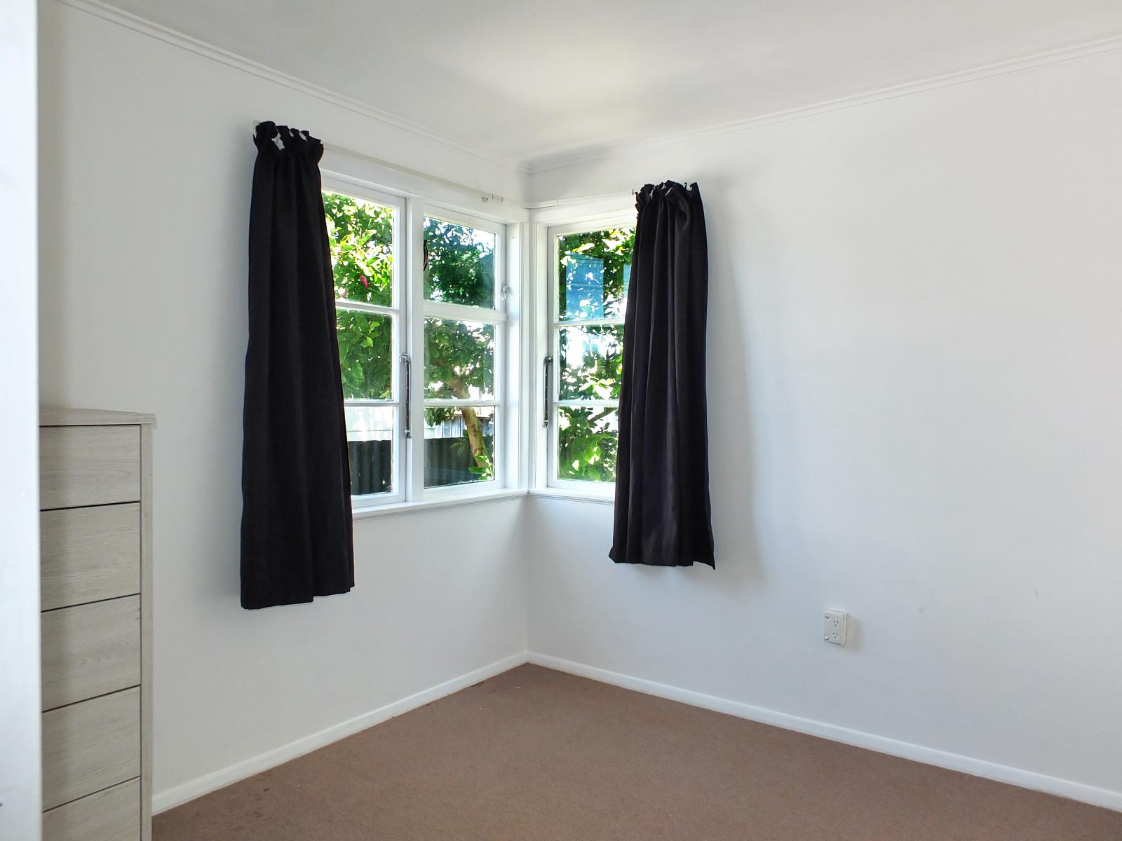 8 Johnston Street, Foxton