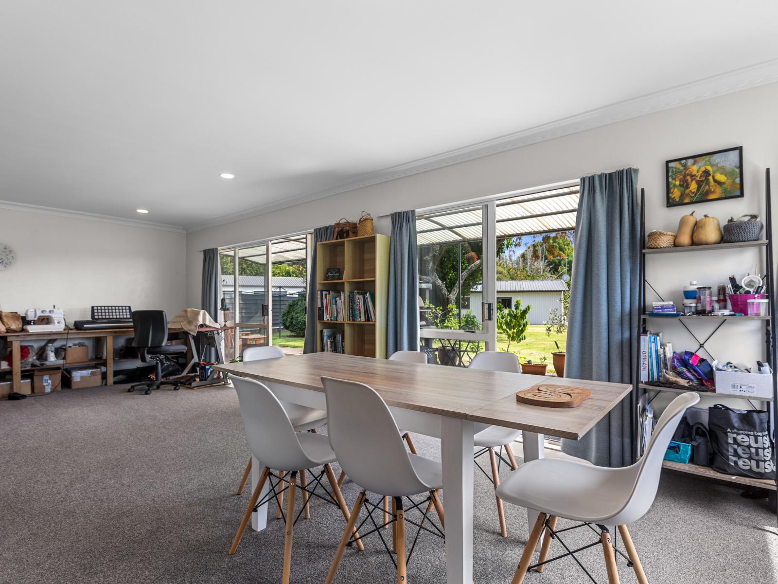 36 Loop Road, Minden