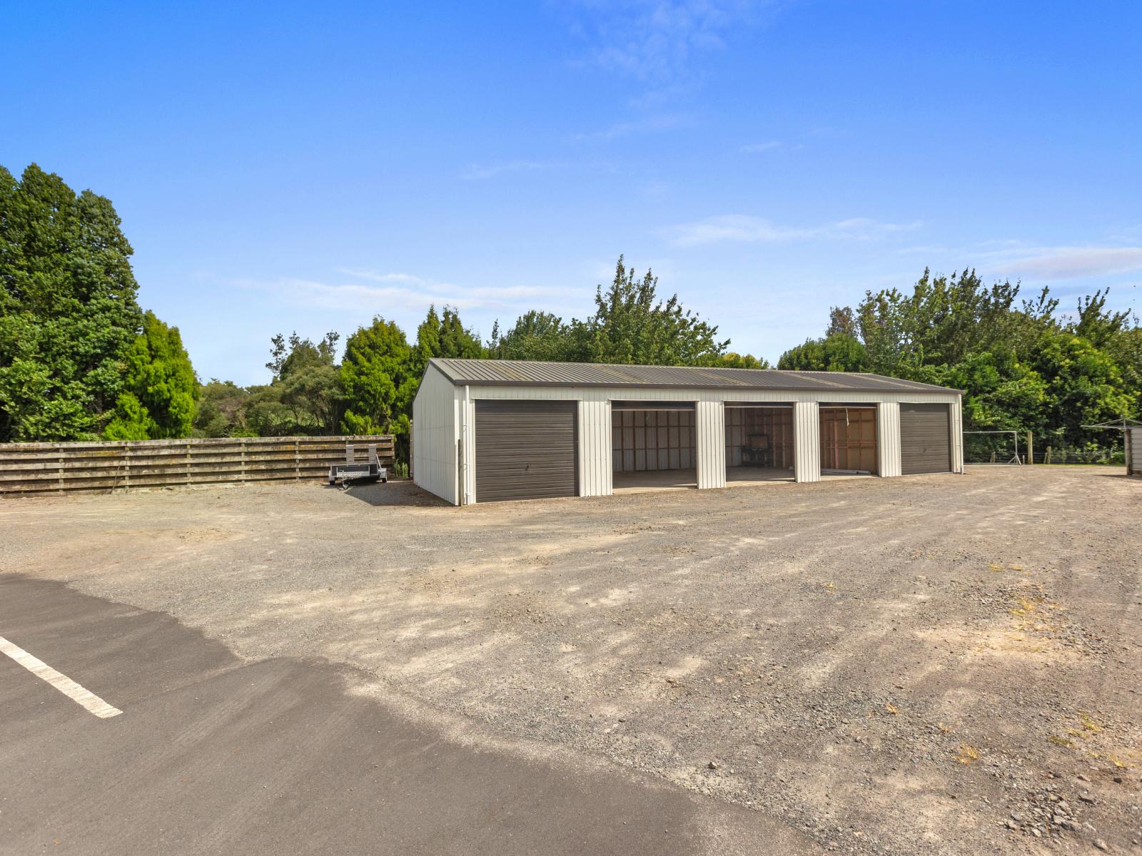 36 Loop Road, Minden