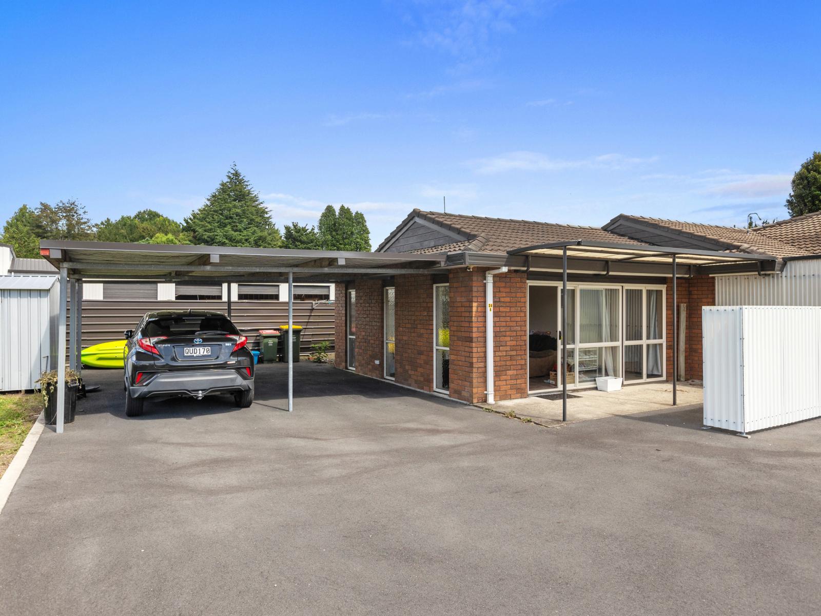 36 Loop Road, Minden