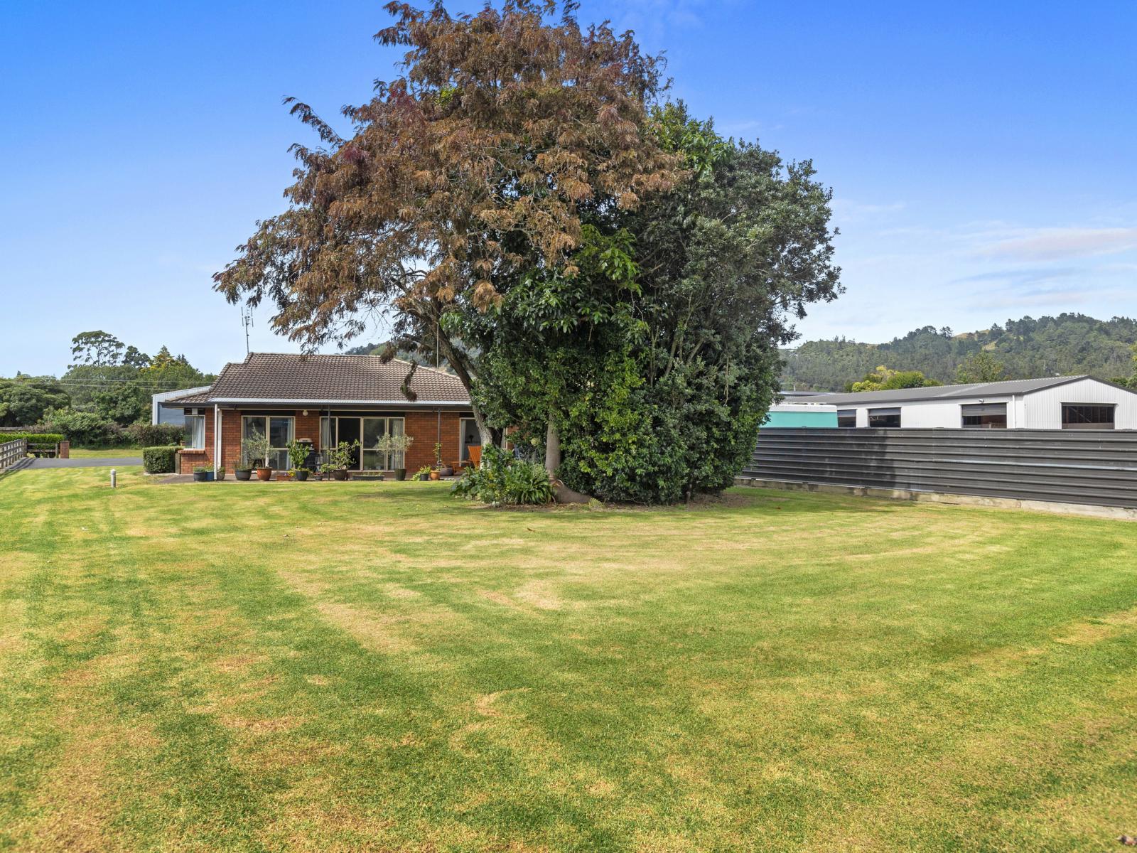 36 Loop Road, Minden