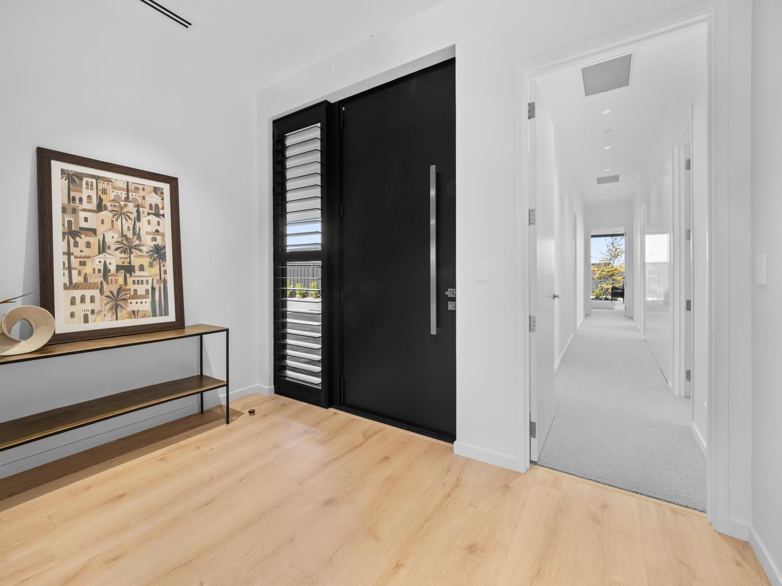 25 Bridgewater Quay, Lake Hood