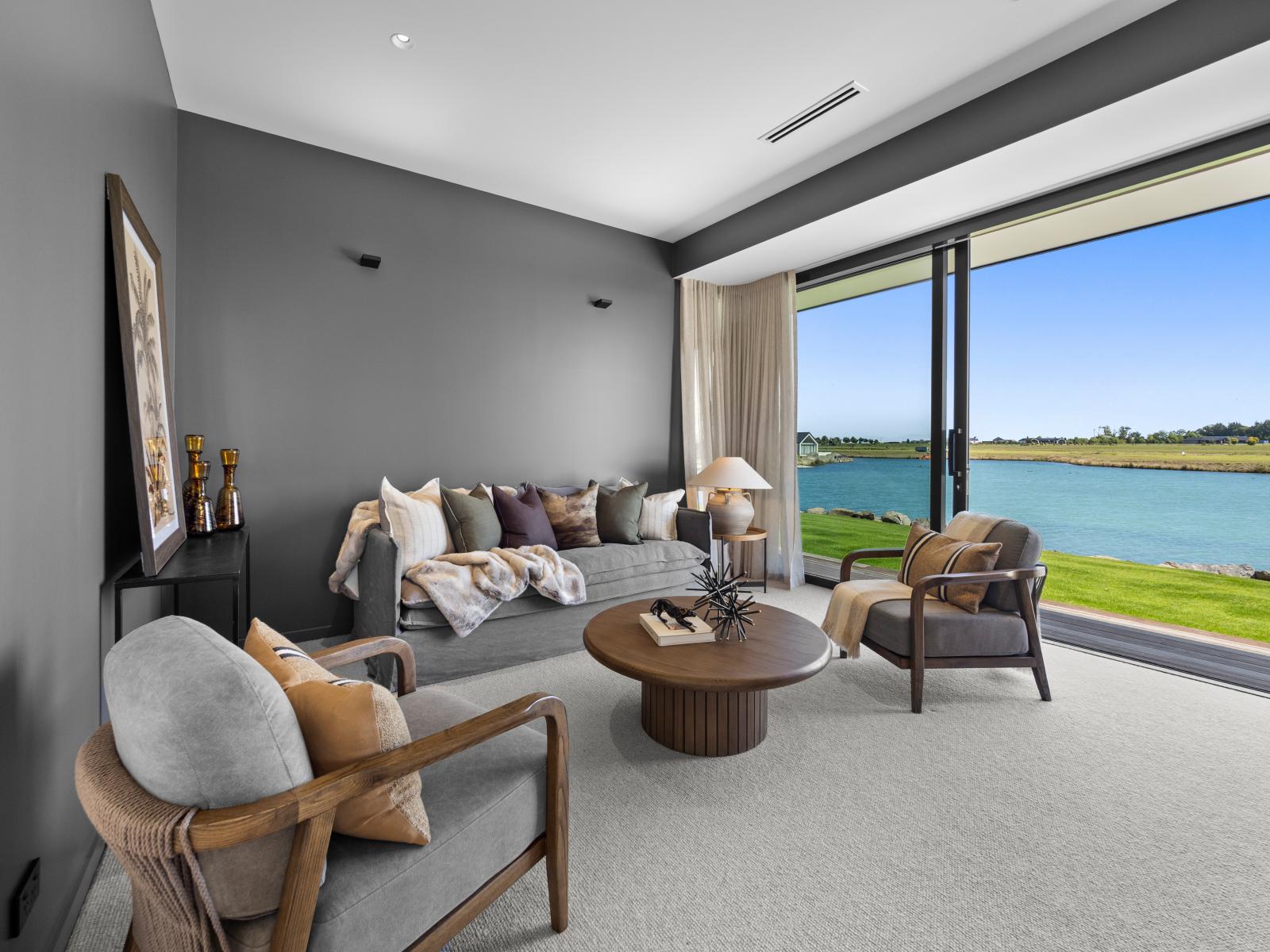 25 Bridgewater Quay, Lake Hood