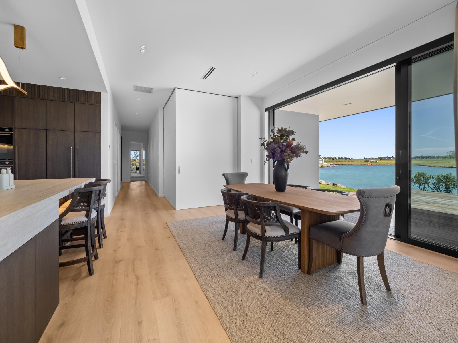 25 Bridgewater Quay, Lake Hood