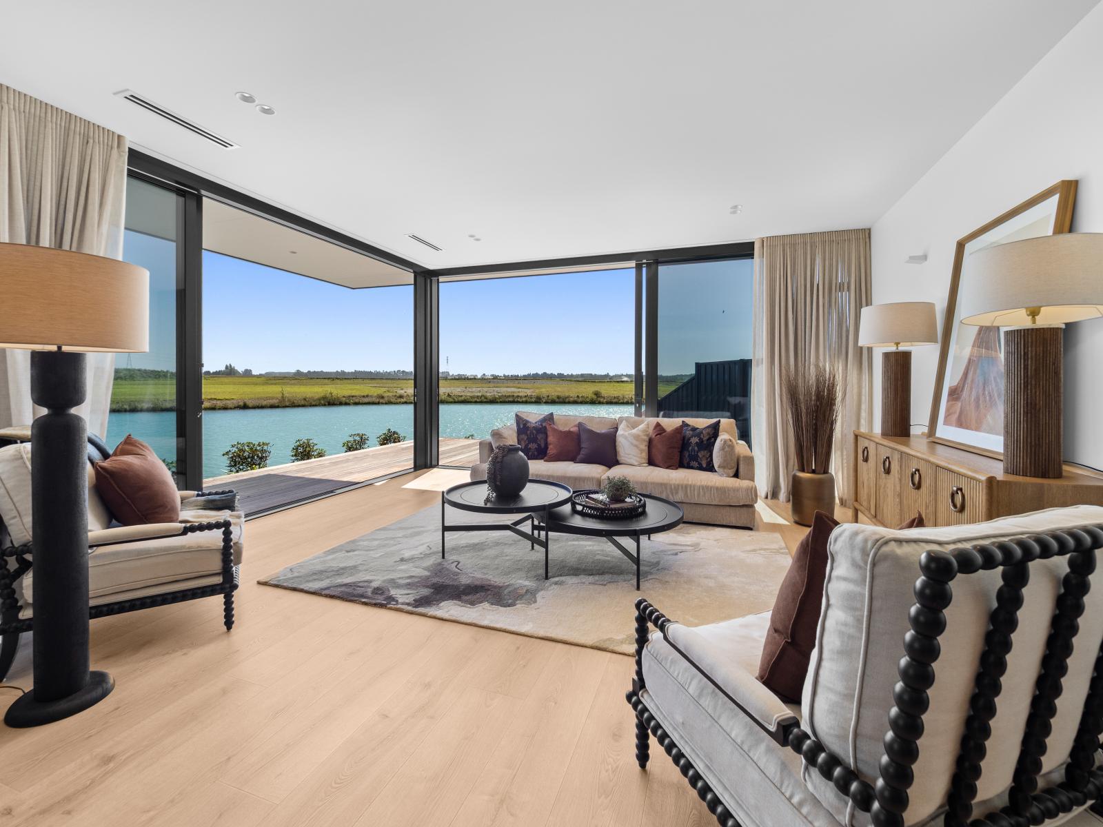 25 Bridgewater Quay, Lake Hood