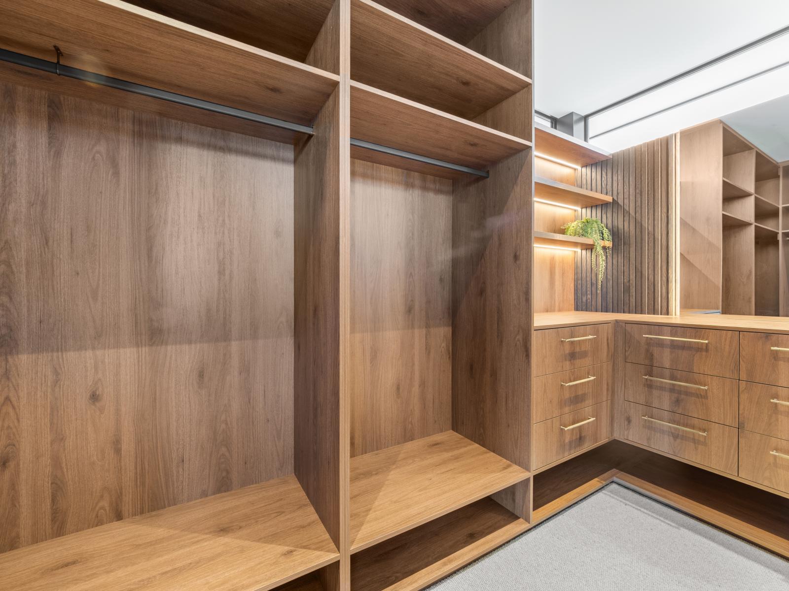 25 Bridgewater Quay, Lake Hood