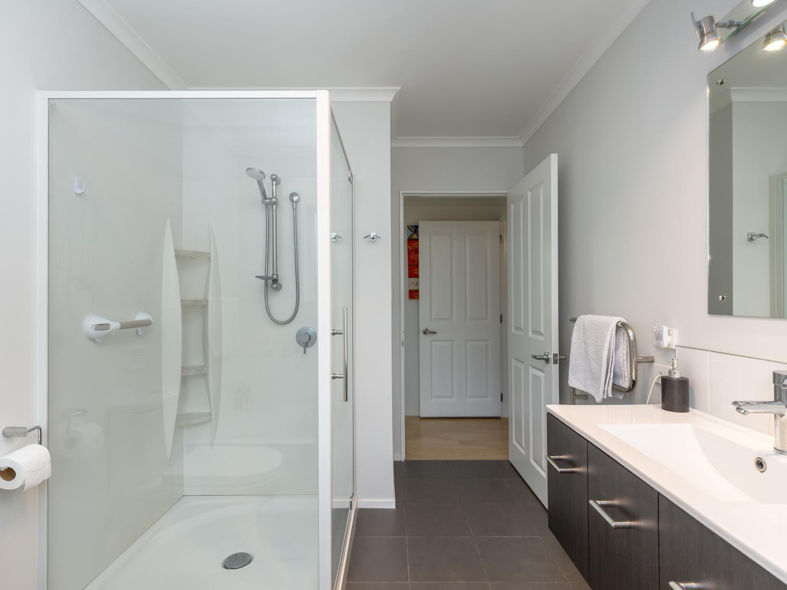 28A Cotter Street, Greytown