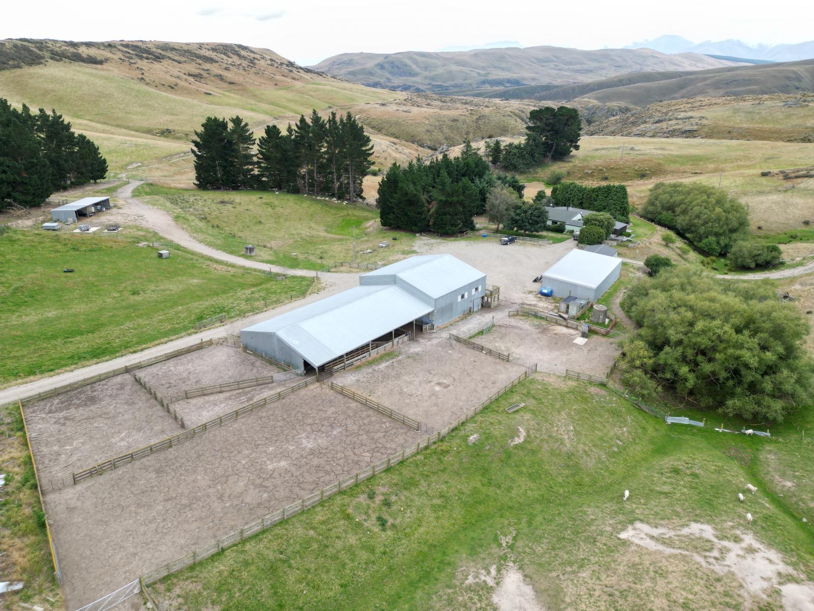 LEASE 540 Four Mile Road and 482 Longdale Road, Hyde