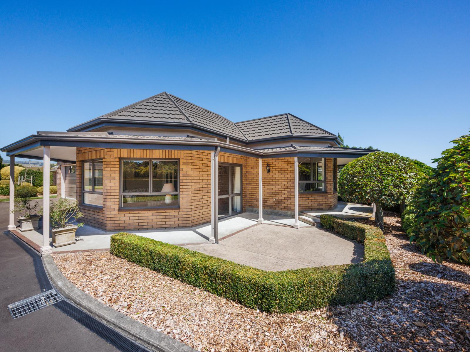 138 Valley Views, Fitzherbert