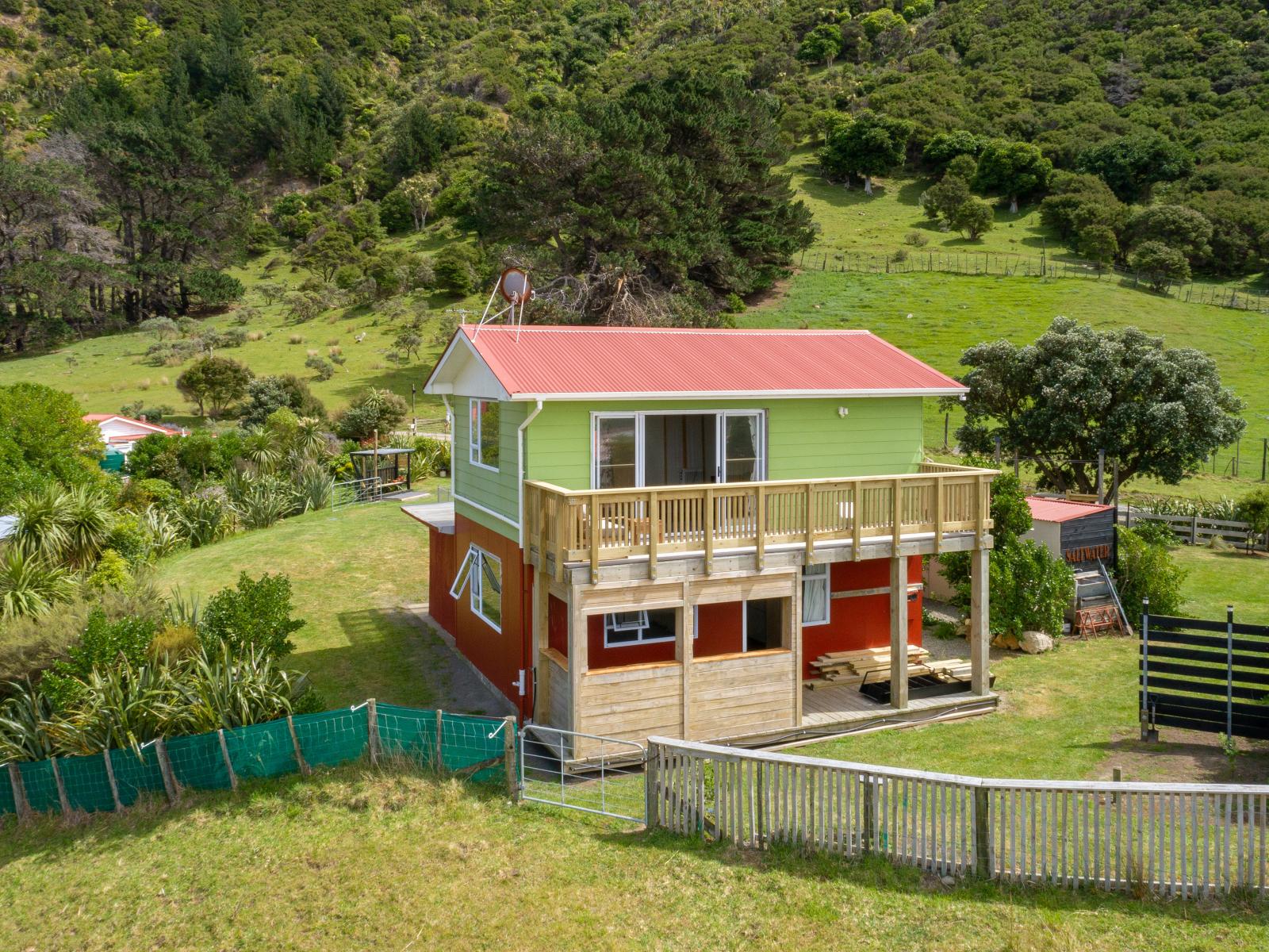 451 Tora Farm Settlement Road, Tora