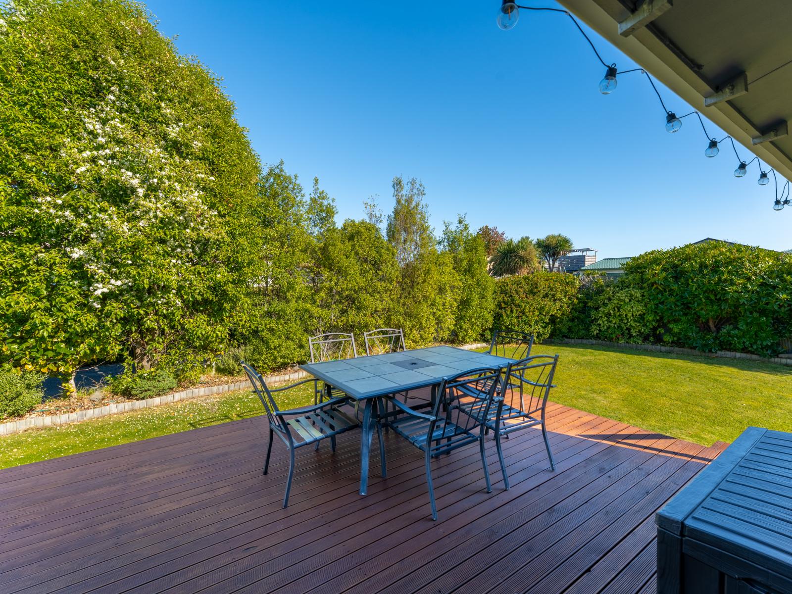 359A Church Street, West End