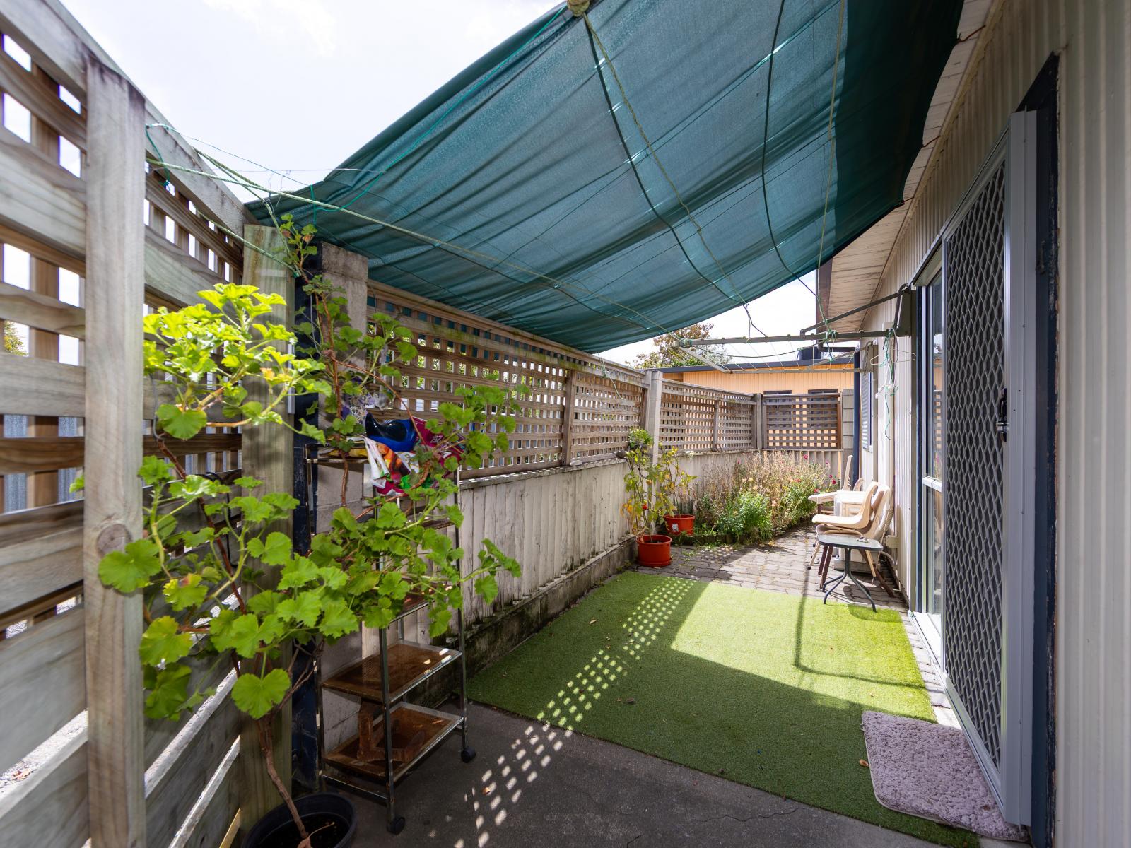 4/1009A Tomoana Road, Mahora