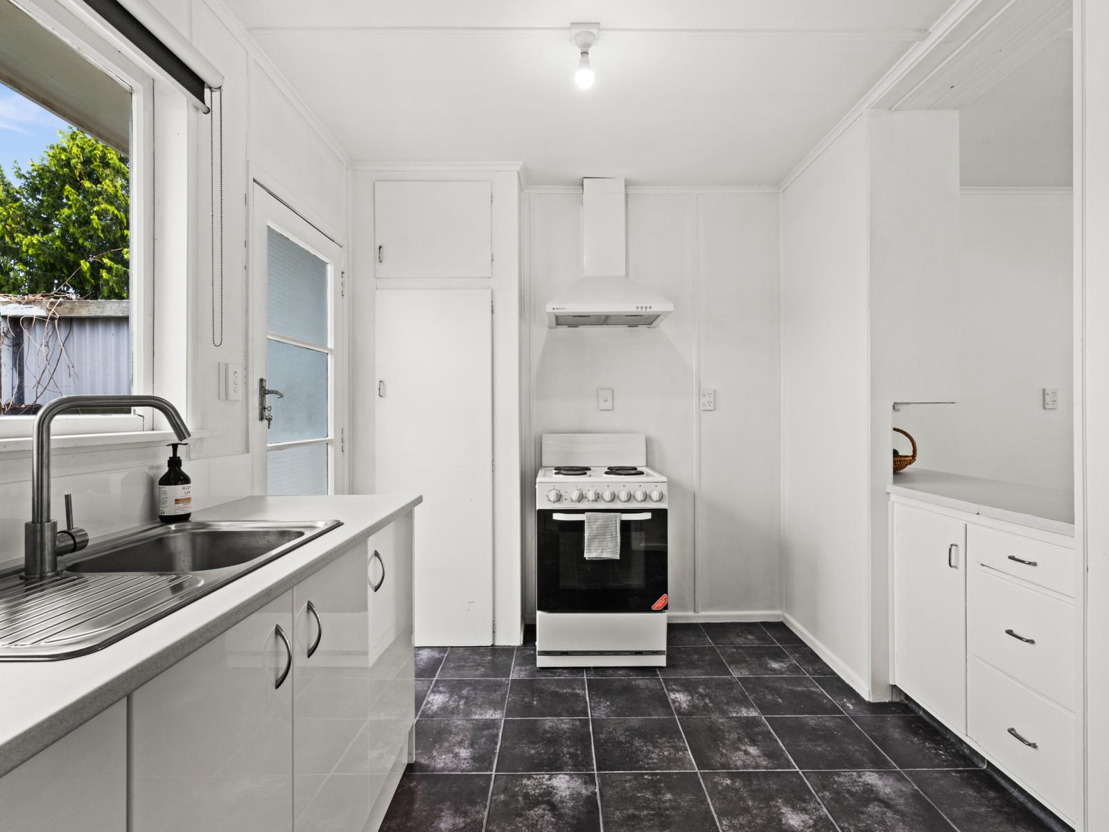 Unit 2, 201 Kenilworth Road, Mayfair