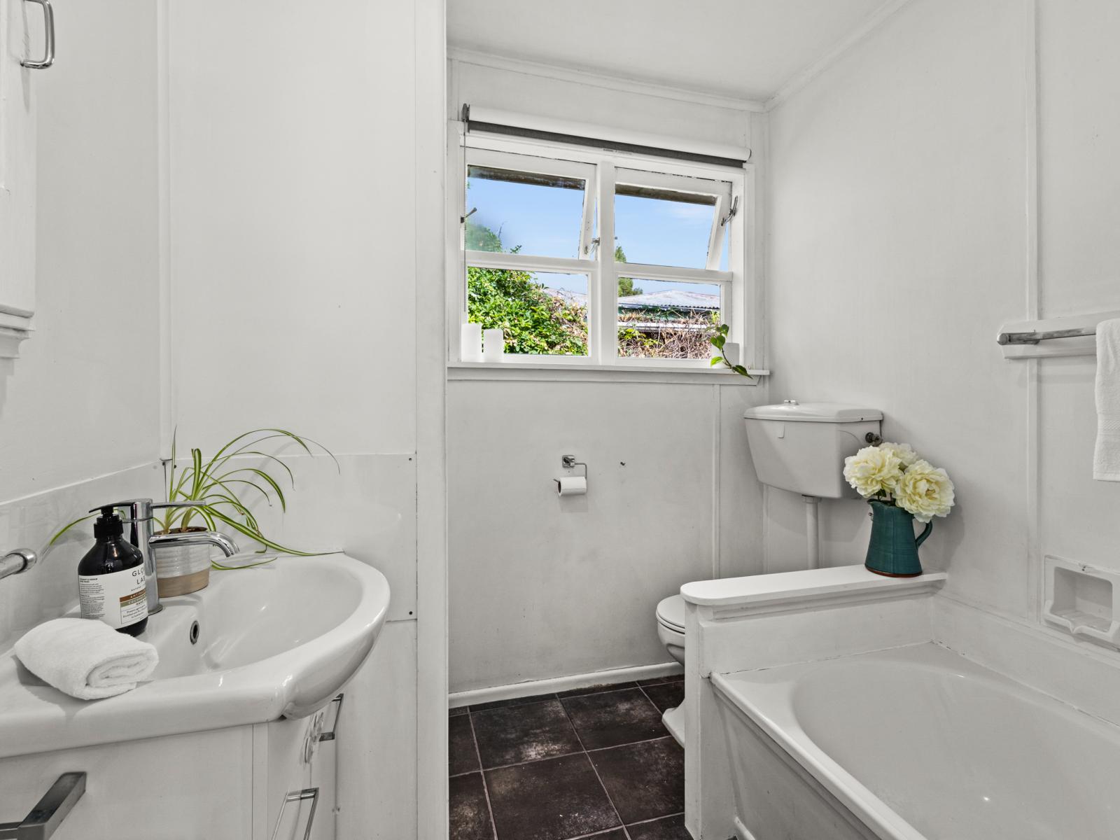 Unit 2, 201 Kenilworth Road, Mayfair