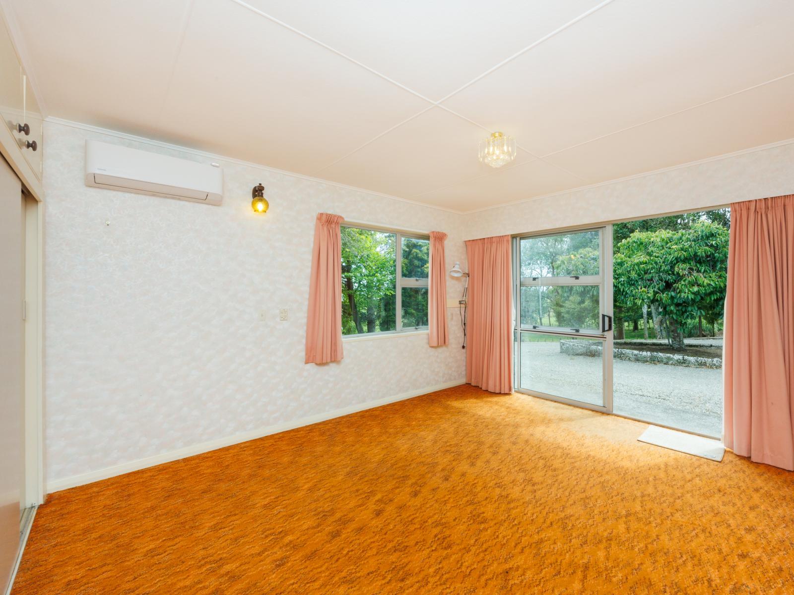 815 Reid Line East, Bunnythorpe