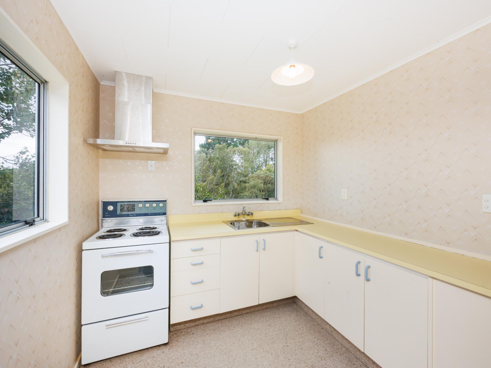 815 Reid Line East, Bunnythorpe