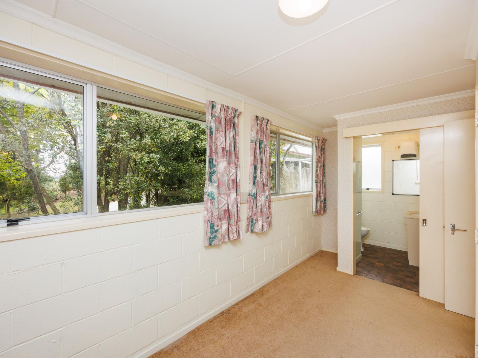 815 Reid Line East, Bunnythorpe