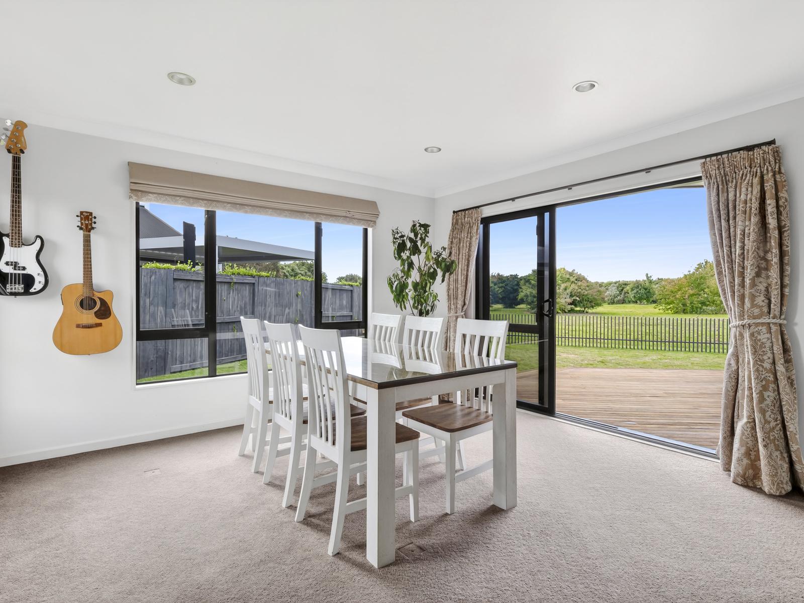 65 Oaklands Drive, Cambridge