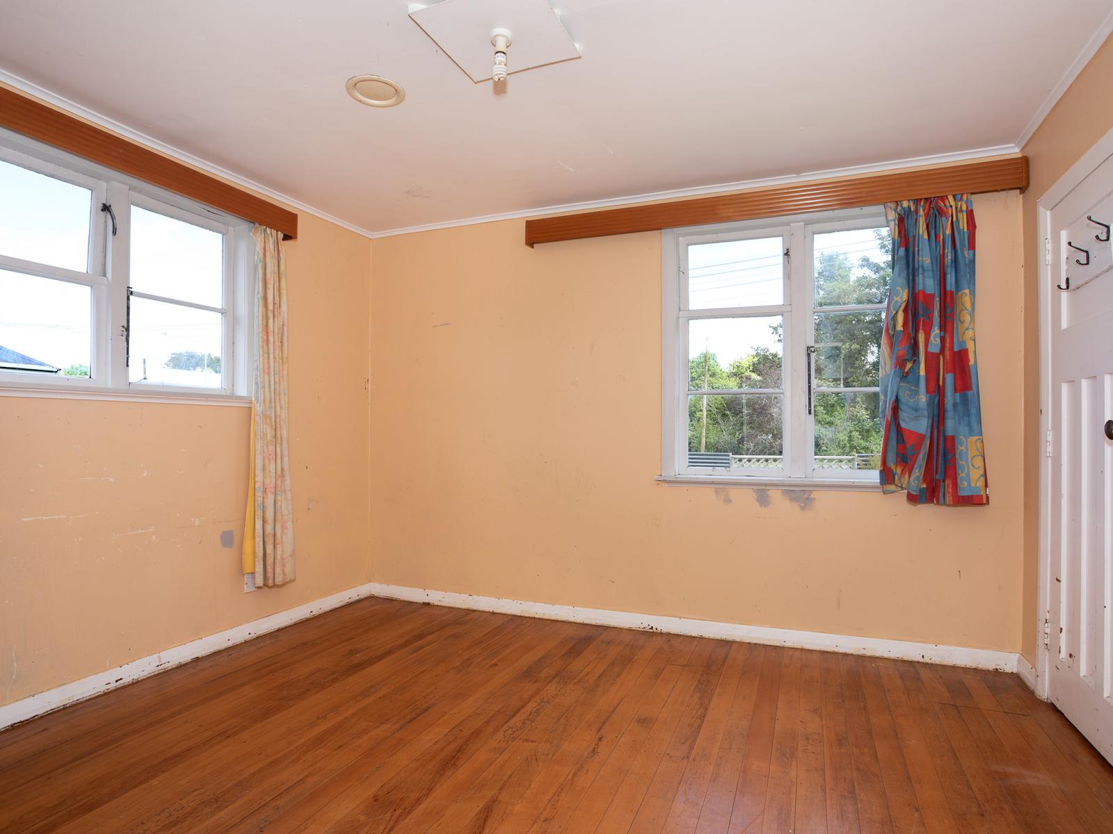 6 Station Road, Hunterville