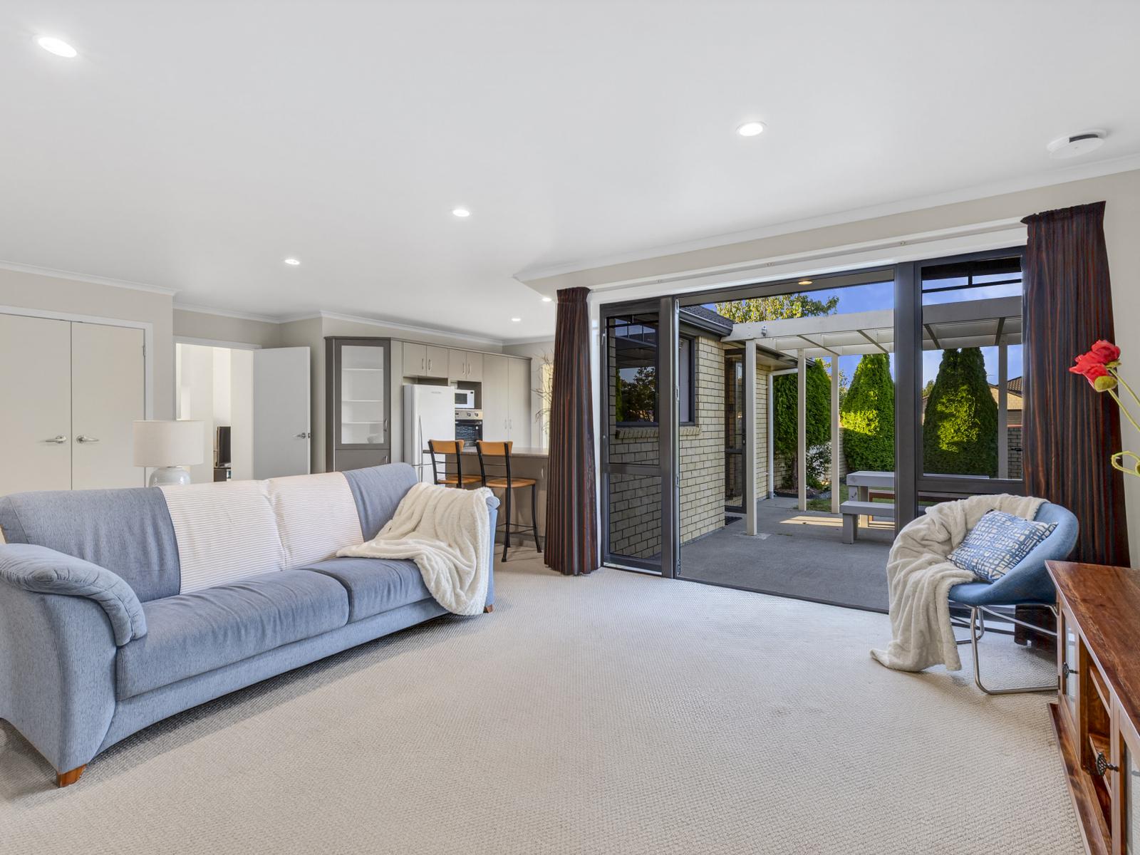 2 Cooper Crescent, Cambridge