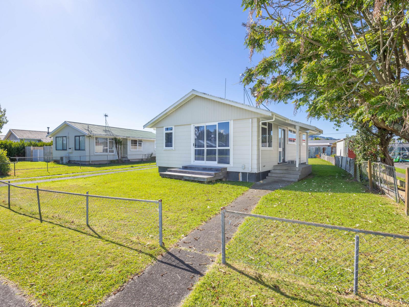41 Baker Street, Huntly