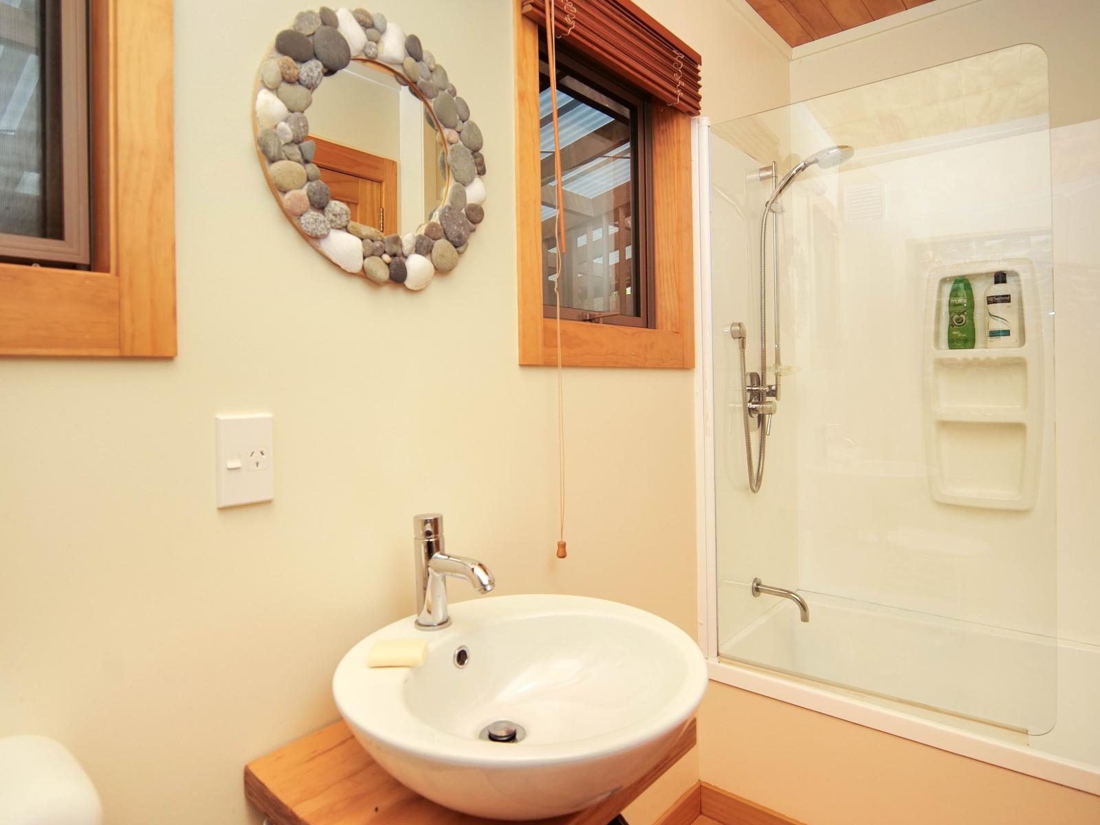 32 Mokihinui Preserve, Seddonville