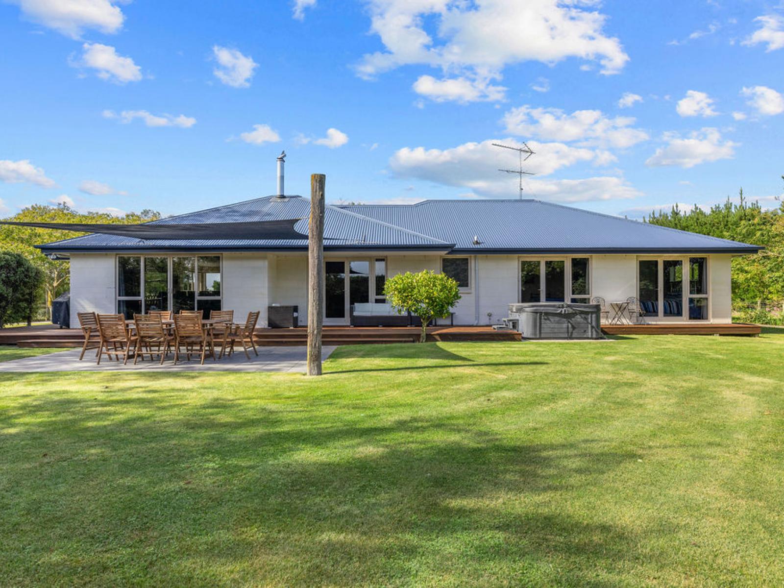 146 Chatmos Road, Willowby