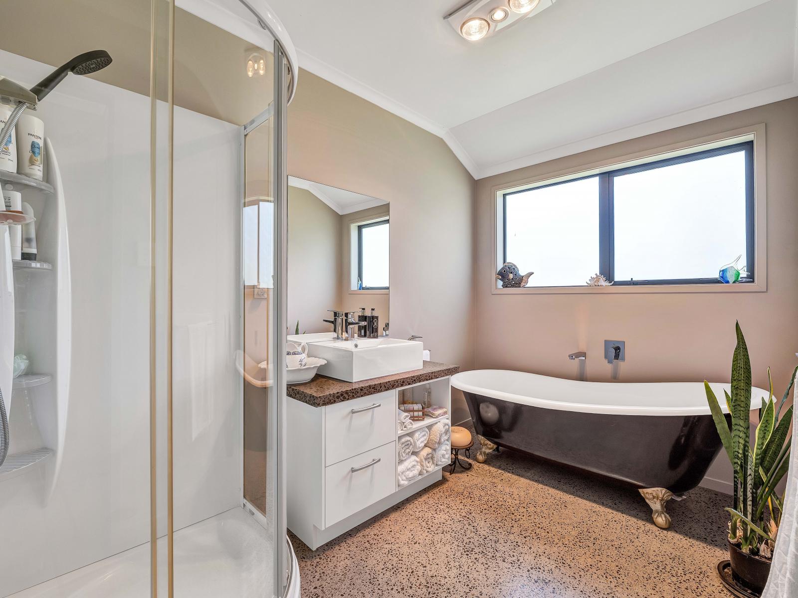 77c Dorset Road, Hillsborough