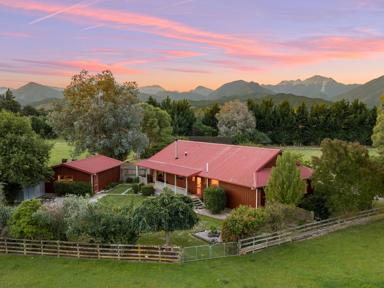 44 Senior Road, Wairau Valley
