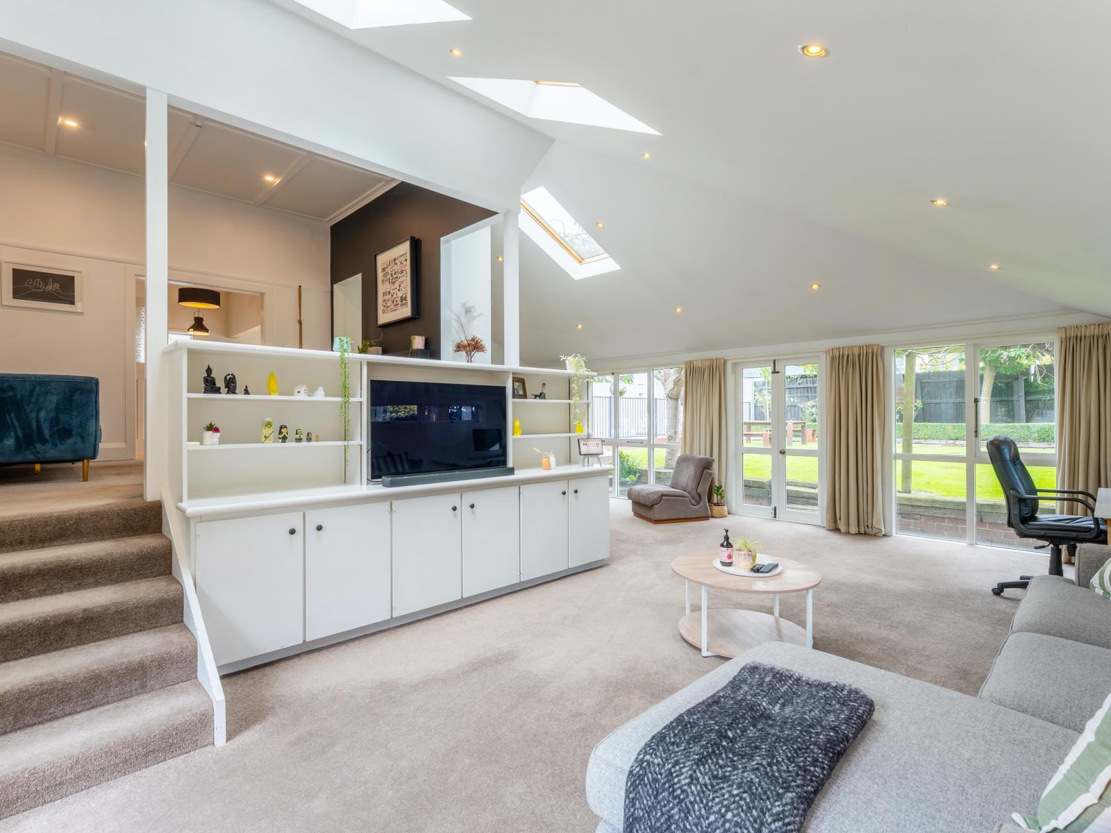 8 Saint Johns Avenue, Highfield