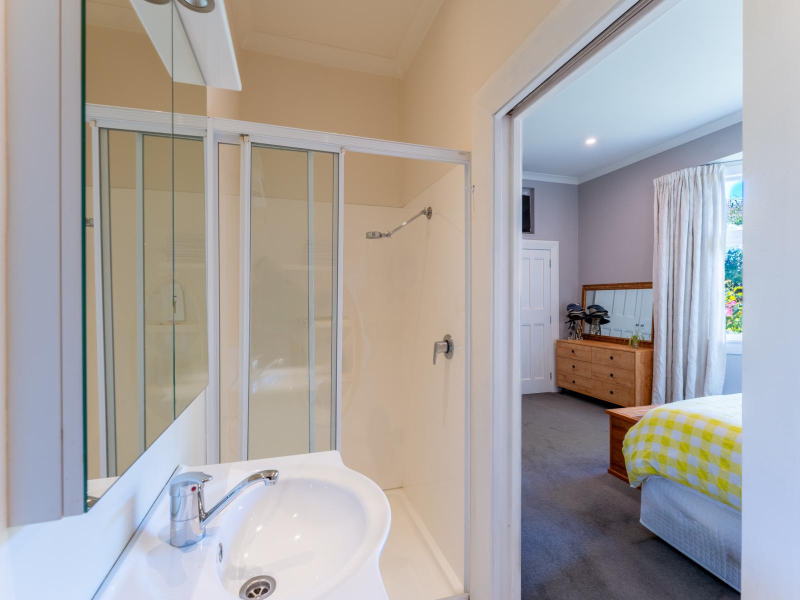 8 Saint Johns Avenue, Highfield