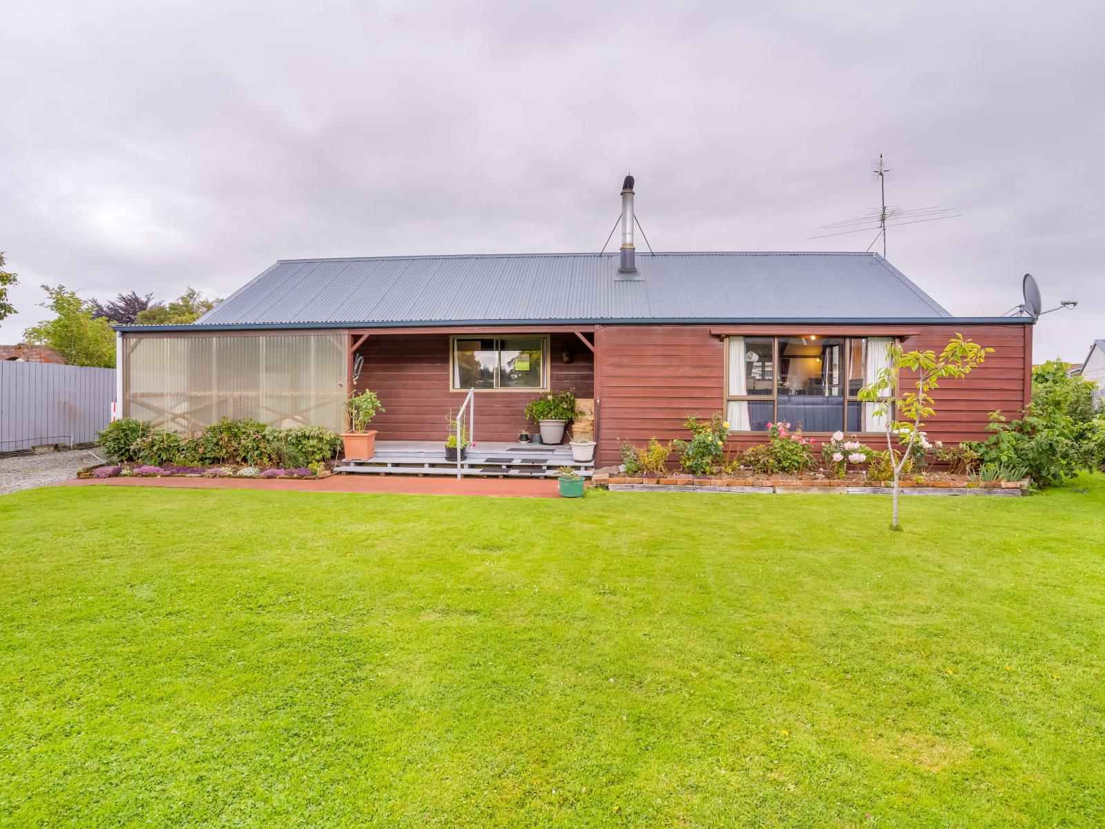 17 Niddry Crescent, Winton