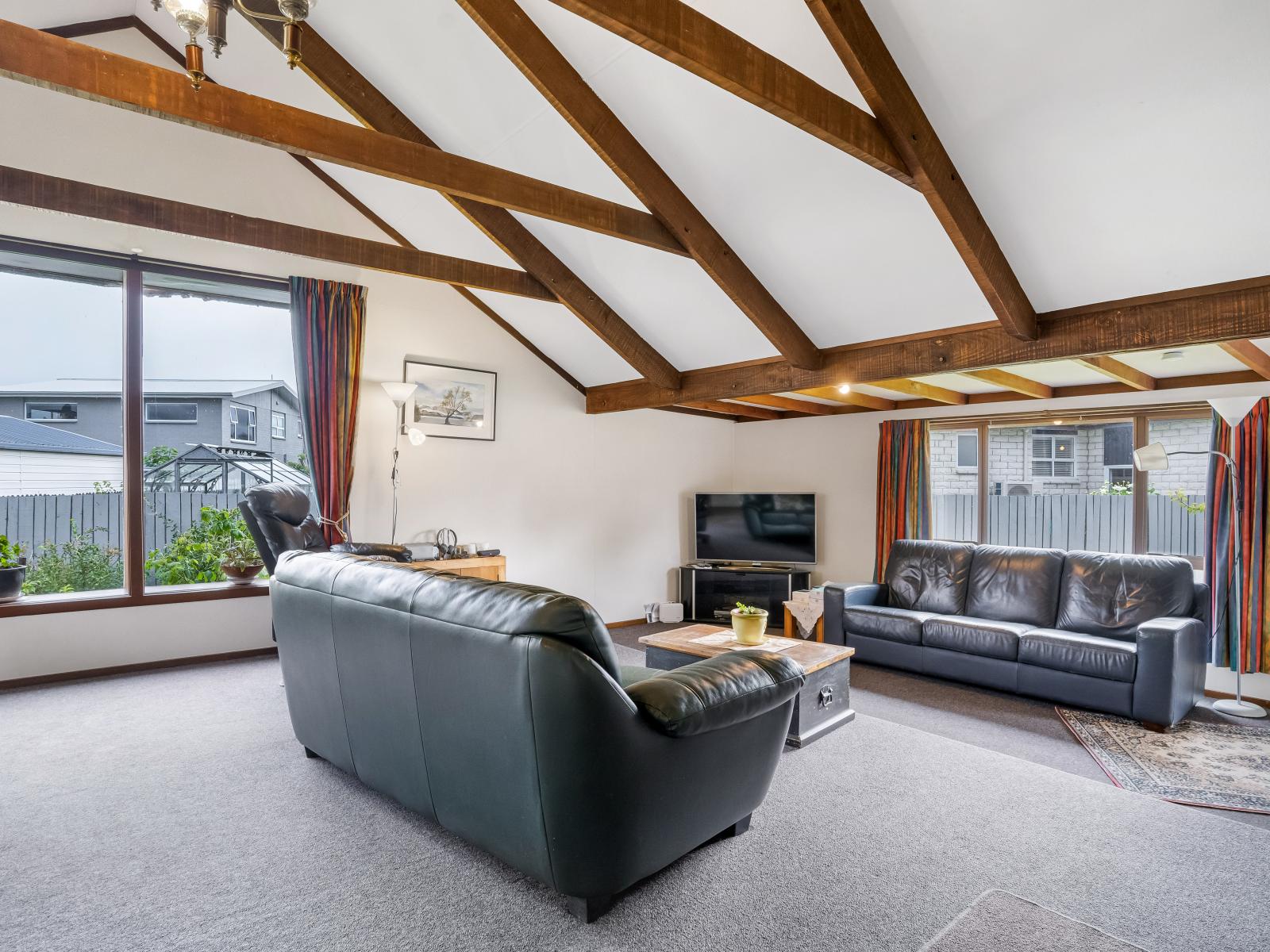 17 Niddry Crescent, Winton