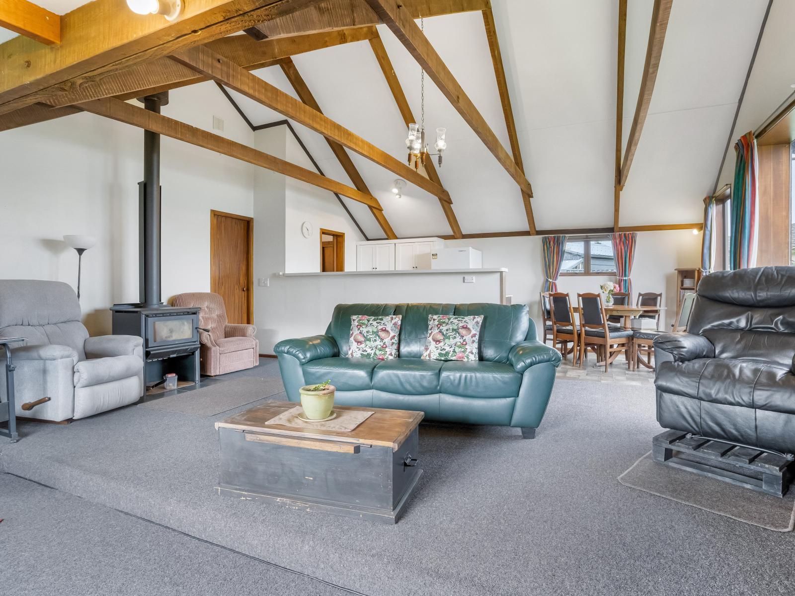 17 Niddry Crescent, Winton